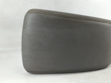 2017 Audi A3 Center Console Armrest Cover Lid P/N:WAUAGFF4H1037939 Fits OEM Used Auto Parts