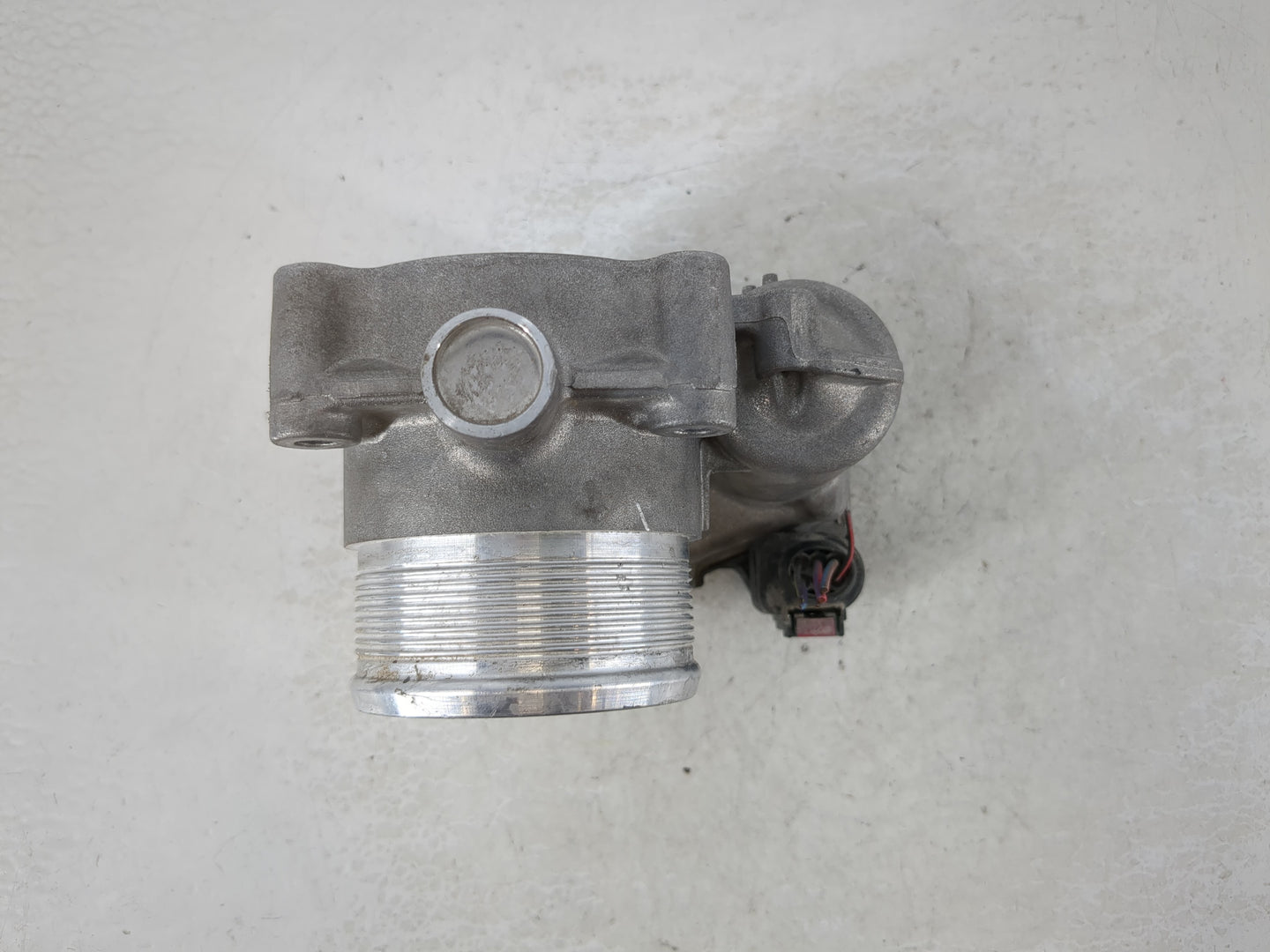 2017-2020 Audi A4 Throttle Body P/N:06K 133 062 M Fits Fits 2017 2018 2019 2020 2021 2022 OEM Used Auto Parts - Oemusedautop