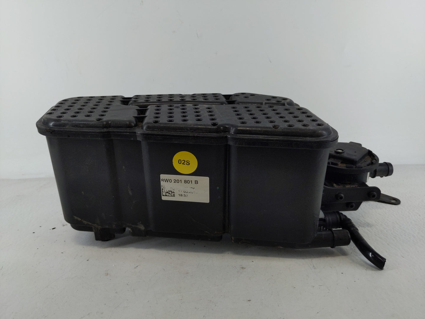 2017 Audi A4 Fuel Vapor Charcoal Canister - Oemusedautoparts1.com