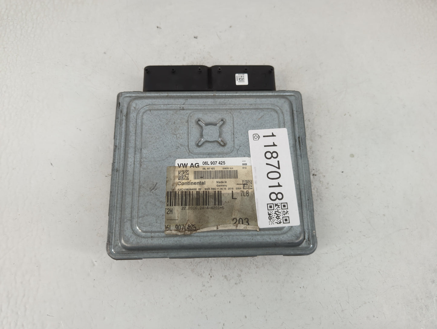 2017 Audi A4 PCM Engine Control Computer ECU ECM PCU OEM P/N:06L 907 425 Fits OEM Used Auto Parts - Oemusedautoparts1.com