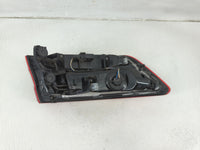 2017-2019 Audi A4 Tail Light Assembly Passenger Right OEM P/N:8W5 945 092 D Fits Fits 2017 2018 2019 OEM Used Auto Parts - O