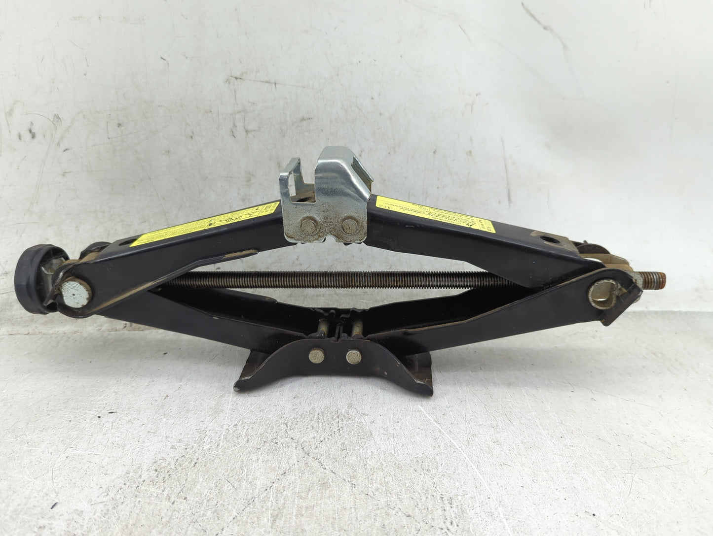 2017 Audi A4 Spare Scissor Car Jack - Oemusedautoparts1.com