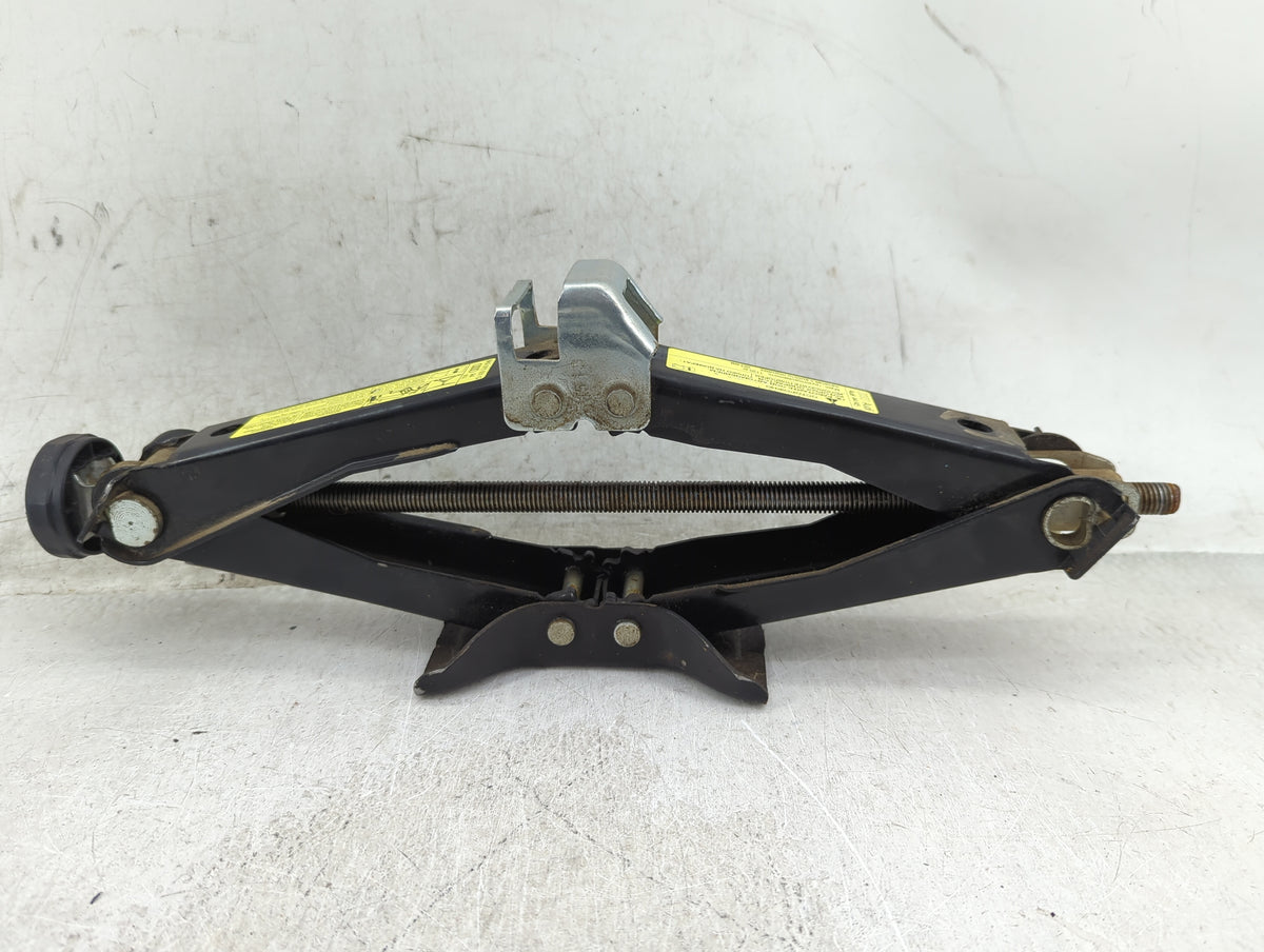 2017 Audi A4 Spare Scissor Car Jack - Oemusedautoparts1.com