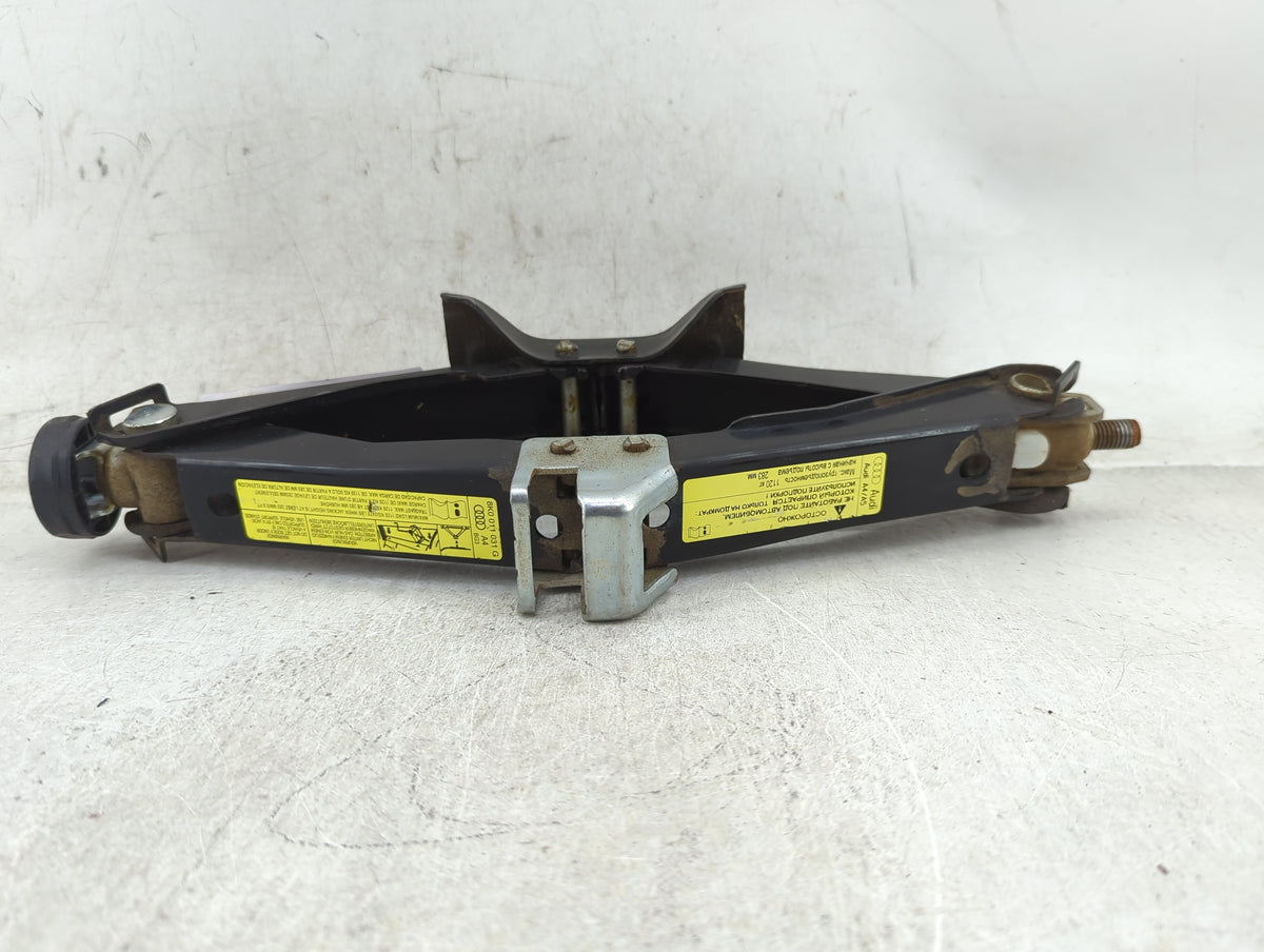 2017 Audi A4 Spare Scissor Car Jack - Oemusedautoparts1.com