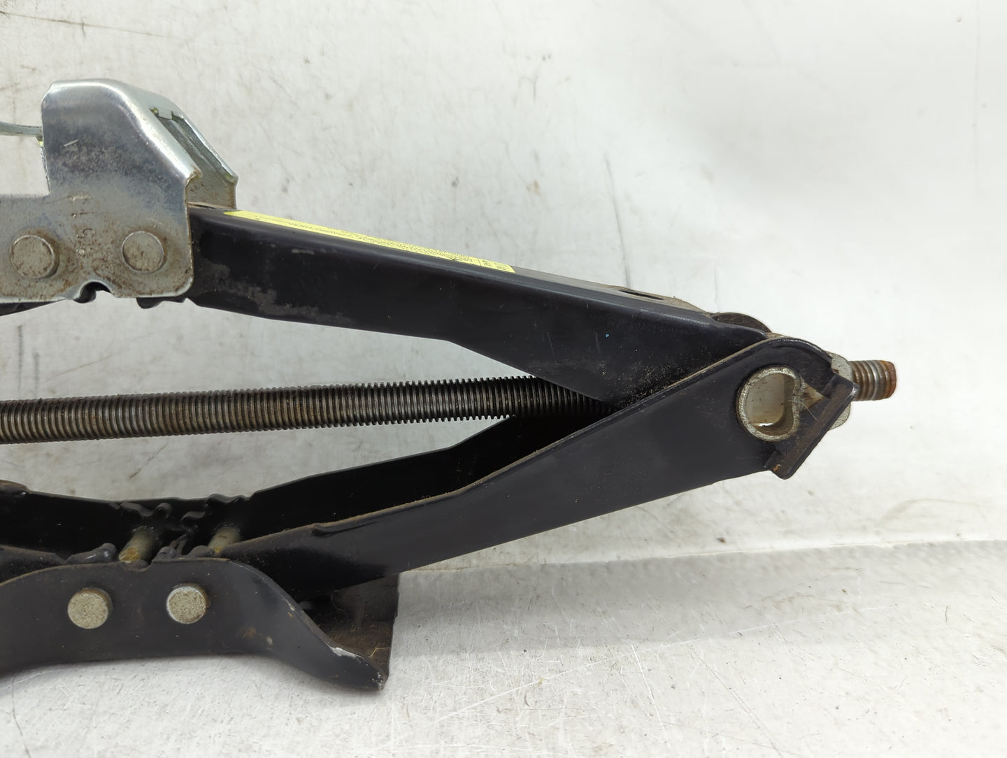 2017 Audi A4 Spare Scissor Car Jack - Oemusedautoparts1.com