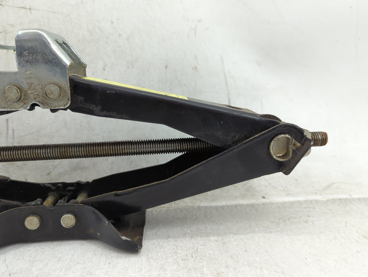 2017 Audi A4 Spare Scissor Car Jack - Oemusedautoparts1.com