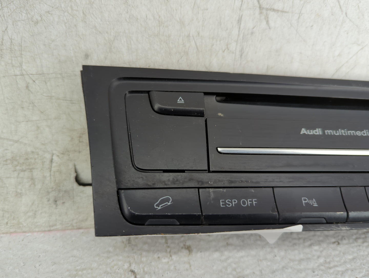 2017-2019 Audi A4 Radio AM FM Cd Player Receiver Replacement P/N:211 563 000 8R1 953 673, 075102069 Fits Fits 2017 2018 2019