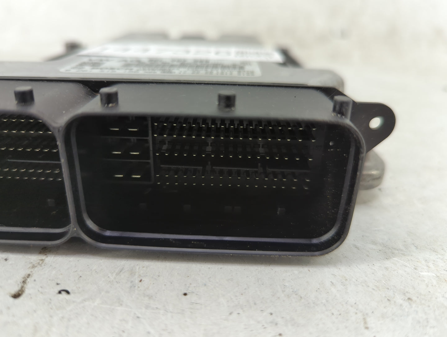 2017-2019 Audi A4 PCM Engine Control Computer ECU ECM PCU OEM P/N:06L907309 0261S15156 Fits Fits 2017 2018 2019 OEM Used Aut