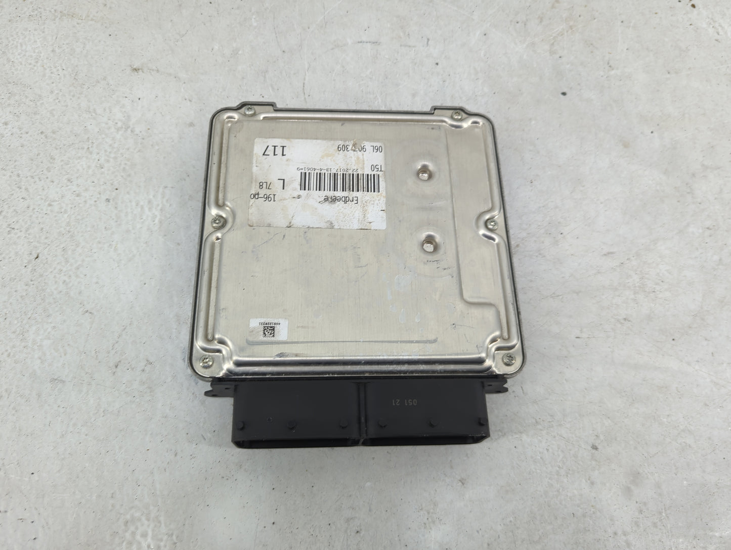 2017-2019 Audi A4 PCM Engine Control Computer ECU ECM PCU OEM P/N:06L907309 0261S15156 Fits Fits 2017 2018 2019 OEM Used Aut