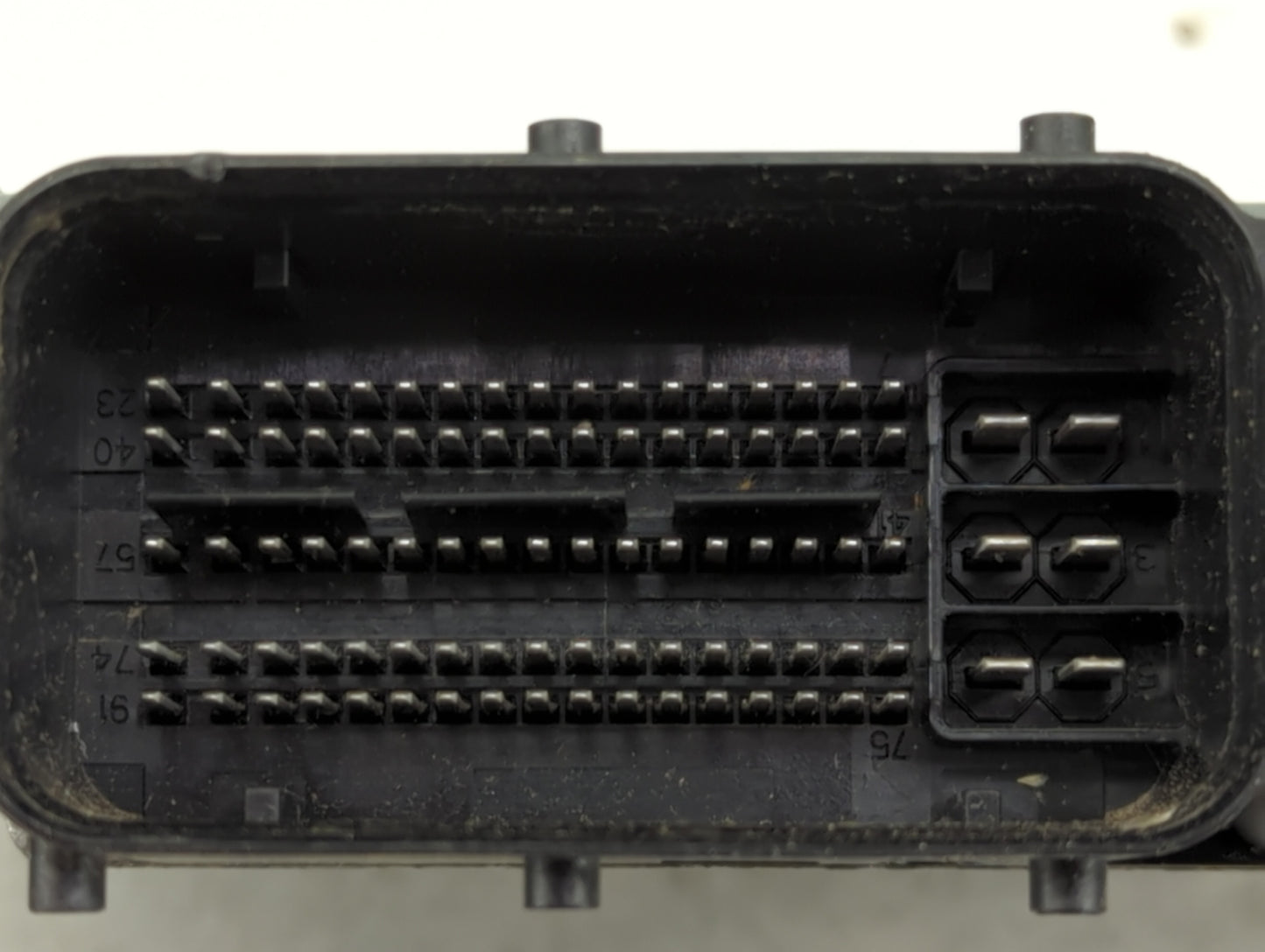 2017 Audi A4 PCM Engine Control Computer ECU ECM PCU OEM P/N:06L907425C Fits OEM Used Auto Parts - Oemusedautoparts1.com