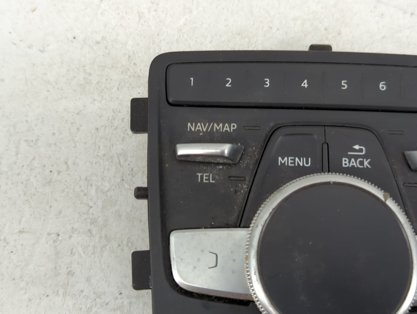 2017-2019 Audi A4 Radio AM FM Cd Player Receiver Replacement P/N:8W0919614T 8W0.919.614.T Fits Fits 2017 2018 2019 OEM Used 