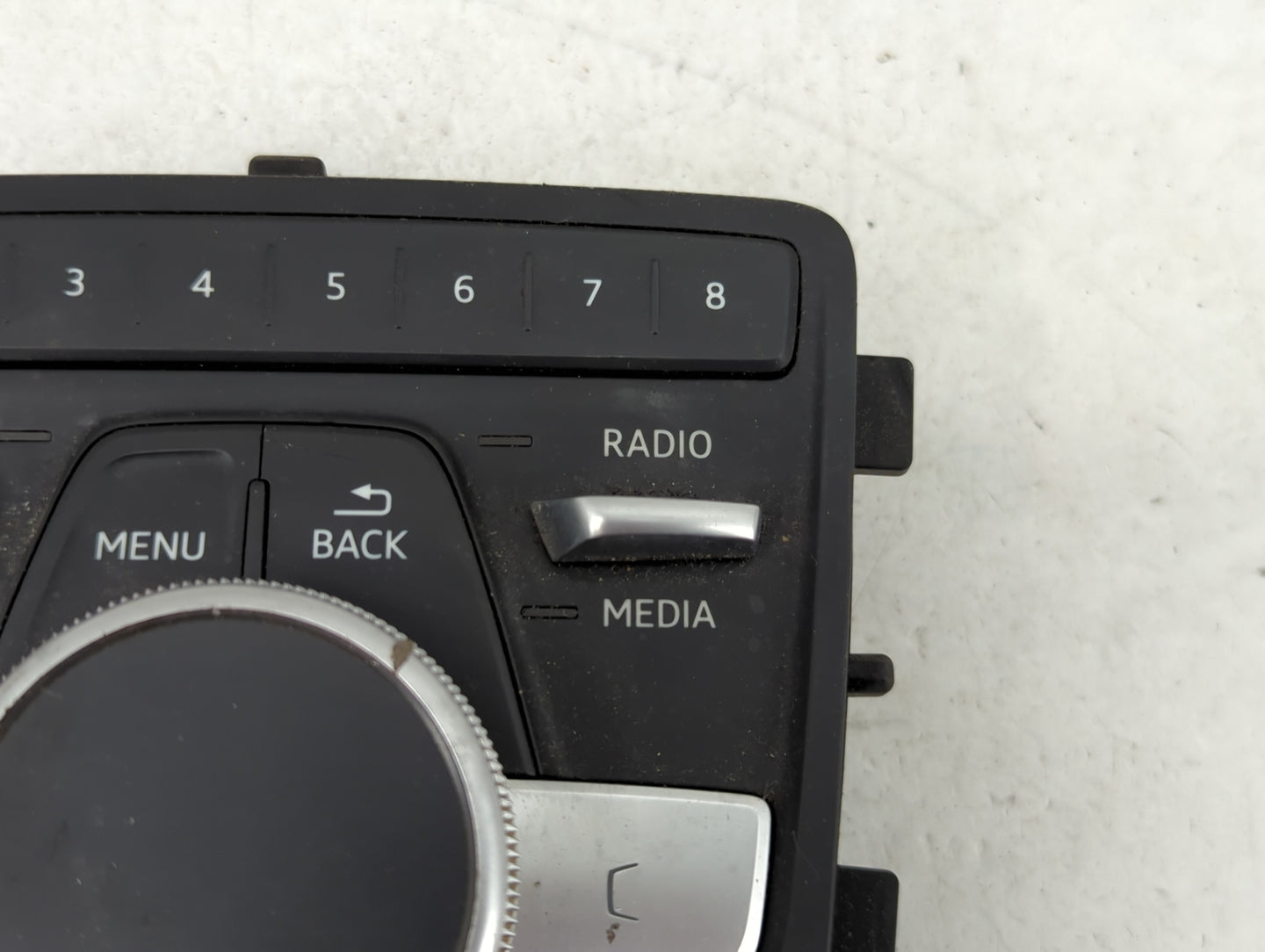 2017-2019 Audi A4 Radio AM FM Cd Player Receiver Replacement P/N:8W0919614T 8W0.919.614.T Fits Fits 2017 2018 2019 OEM Used 