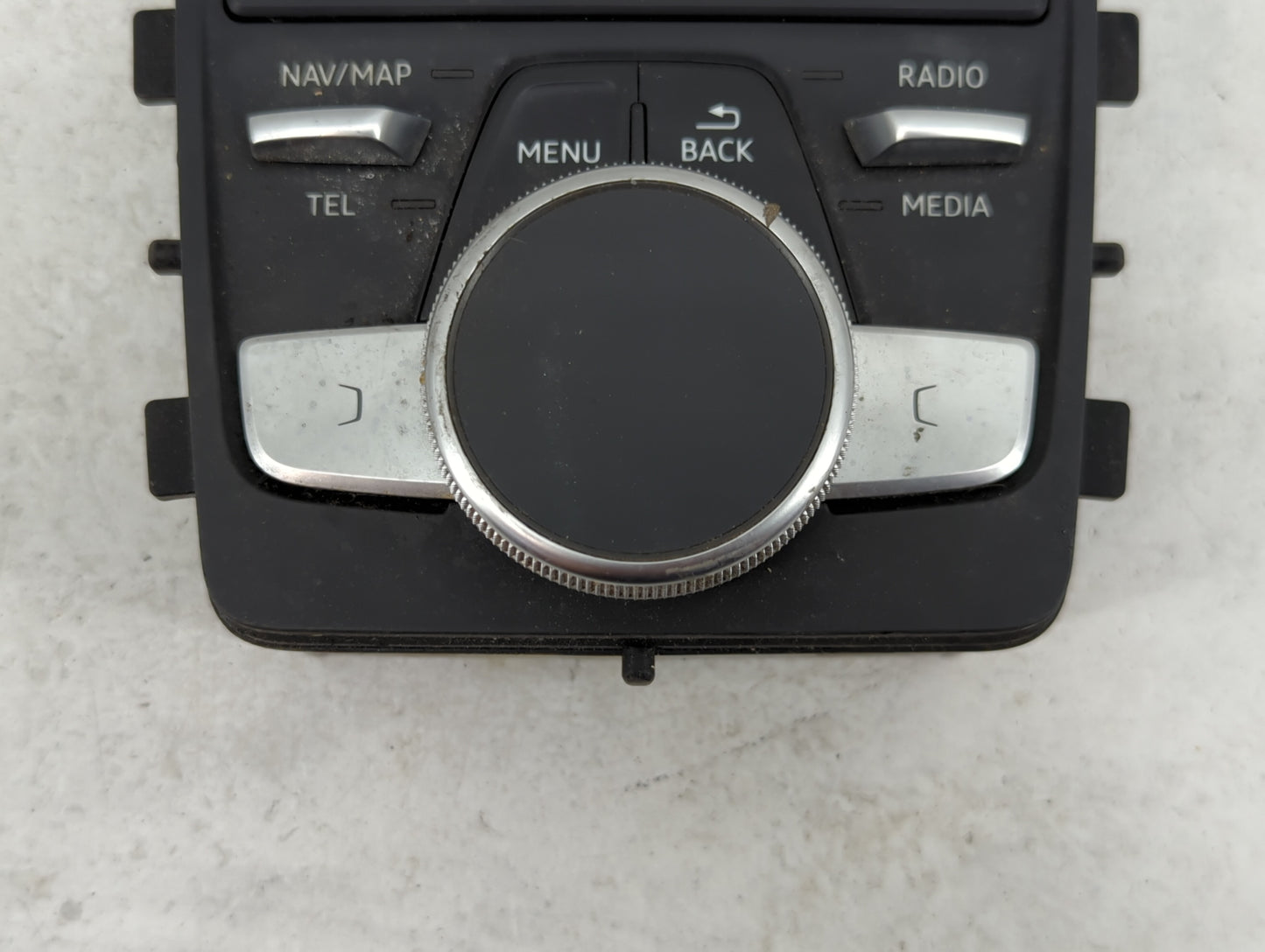 2017-2019 Audi A4 Radio AM FM Cd Player Receiver Replacement P/N:8W0919614T 8W0.919.614.T Fits Fits 2017 2018 2019 OEM Used 