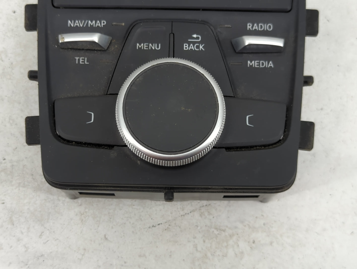 2017-2019 Audi A4 Radio AM FM Cd Player Receiver Replacement P/N:8W0919614N 8W0.919.614.N Fits Fits 2017 2018 2019 OEM Used 