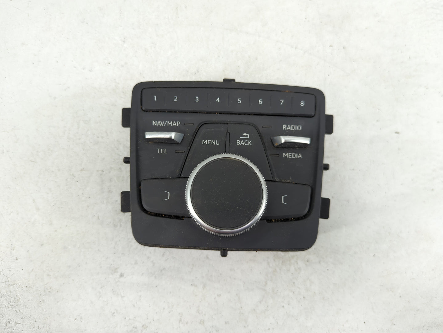 2017-2019 Audi A4 Radio AM FM Cd Player Receiver Replacement P/N:8W0919614N APV-AK119.07.1600030340 Fits Fits 2017 2018 2019