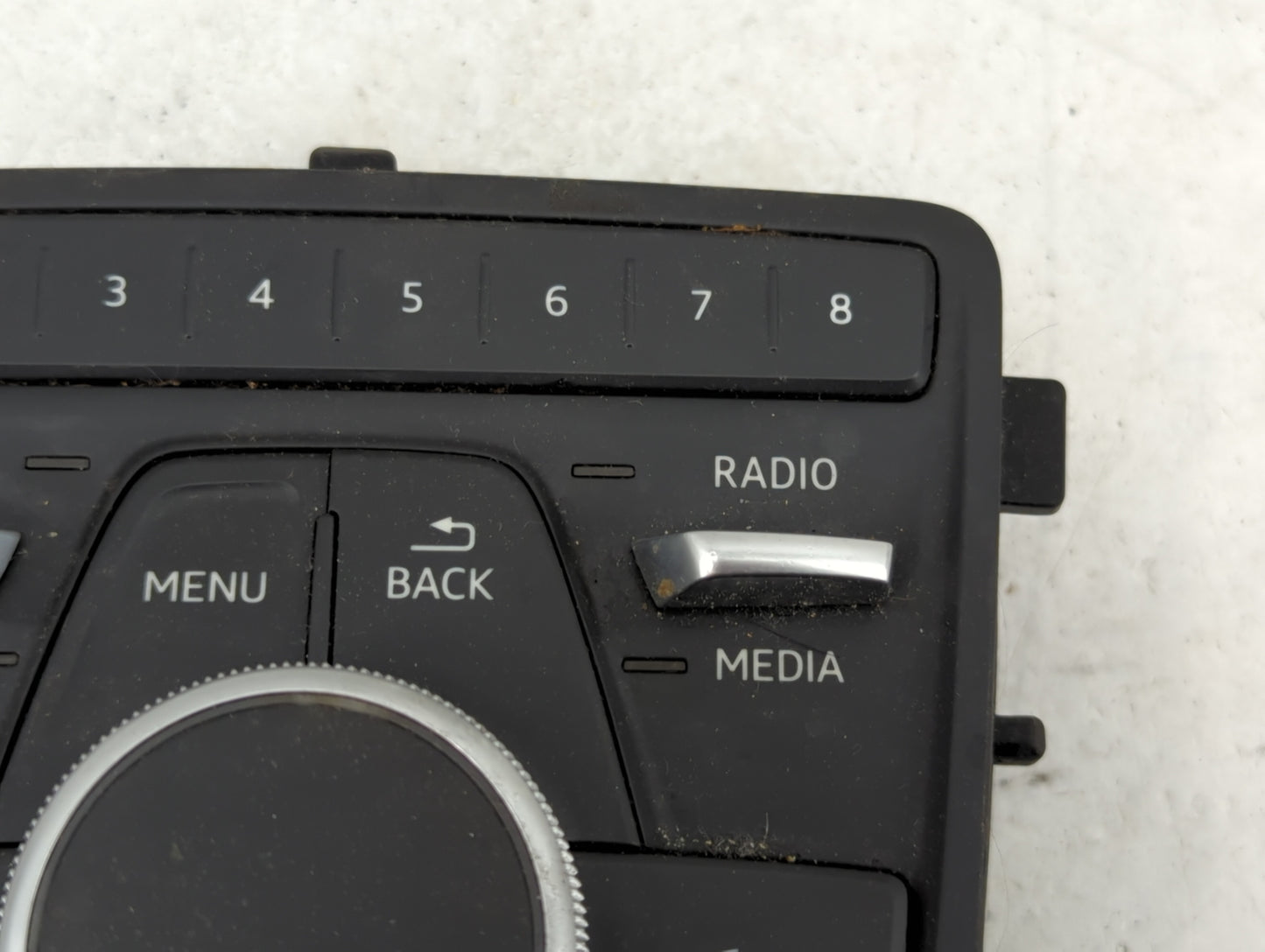 2017-2019 Audi A4 Radio AM FM Cd Player Receiver Replacement P/N:8W0919614N APV-AK119.07.1600030340 Fits Fits 2017 2018 2019