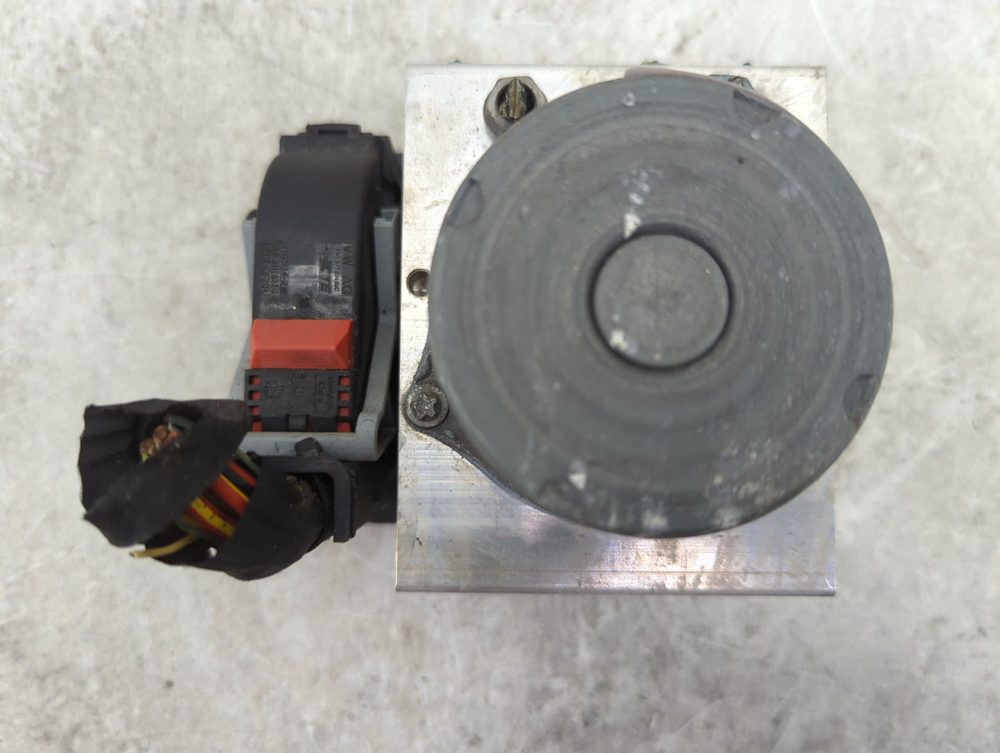 2017-2019 Audi A4 ABS Pump Control Module Replacement P/N:8W0614517K 0265256306, 0265243774 Fits Fits 2017 2018 2019 OEM Use