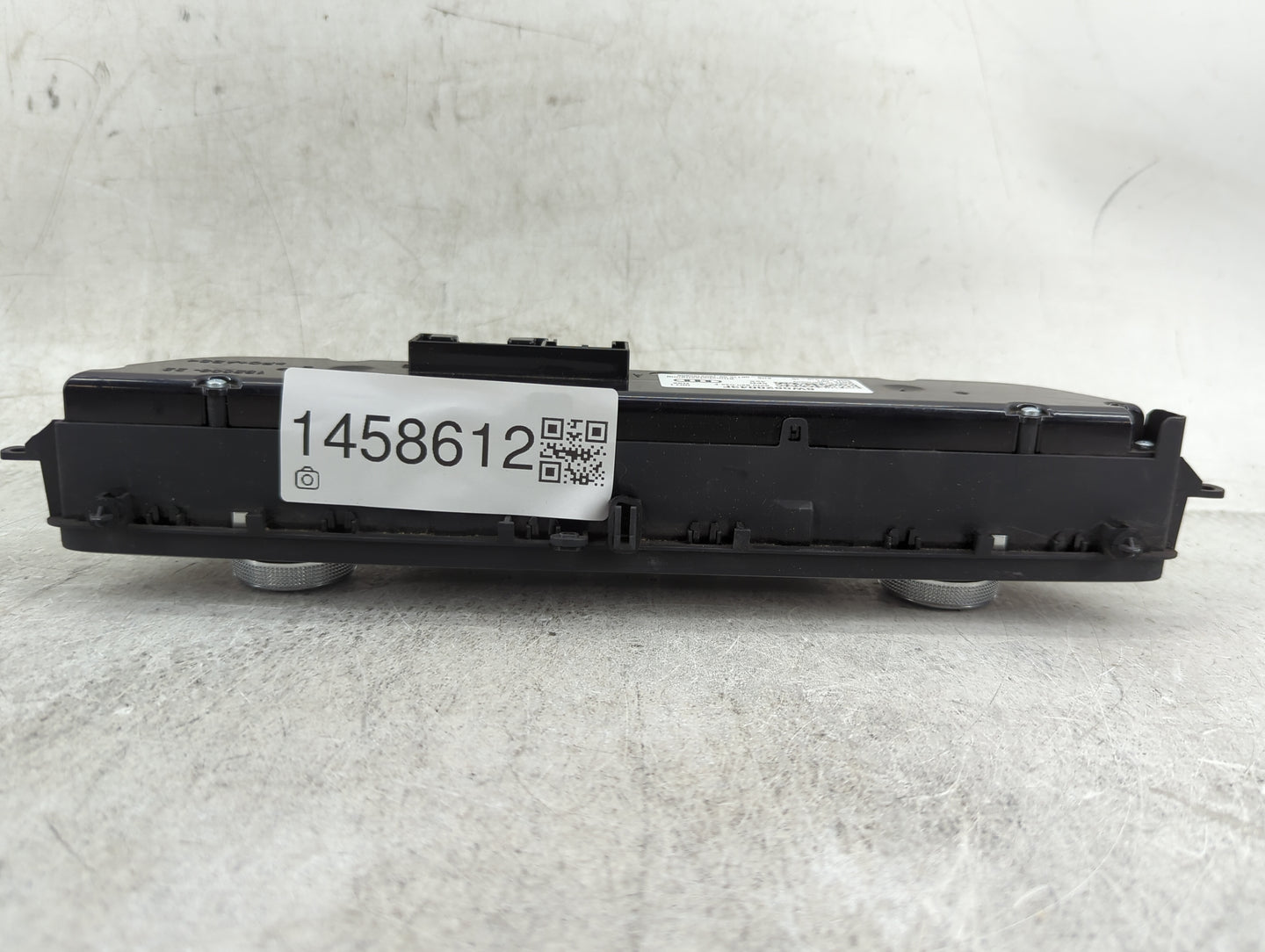 2017-2019 Audi A4 Climate Control Module Temperature AC/Heater Replacement P/N:8W0820043F Fits Fits 2017 2018 2019 OEM Used 