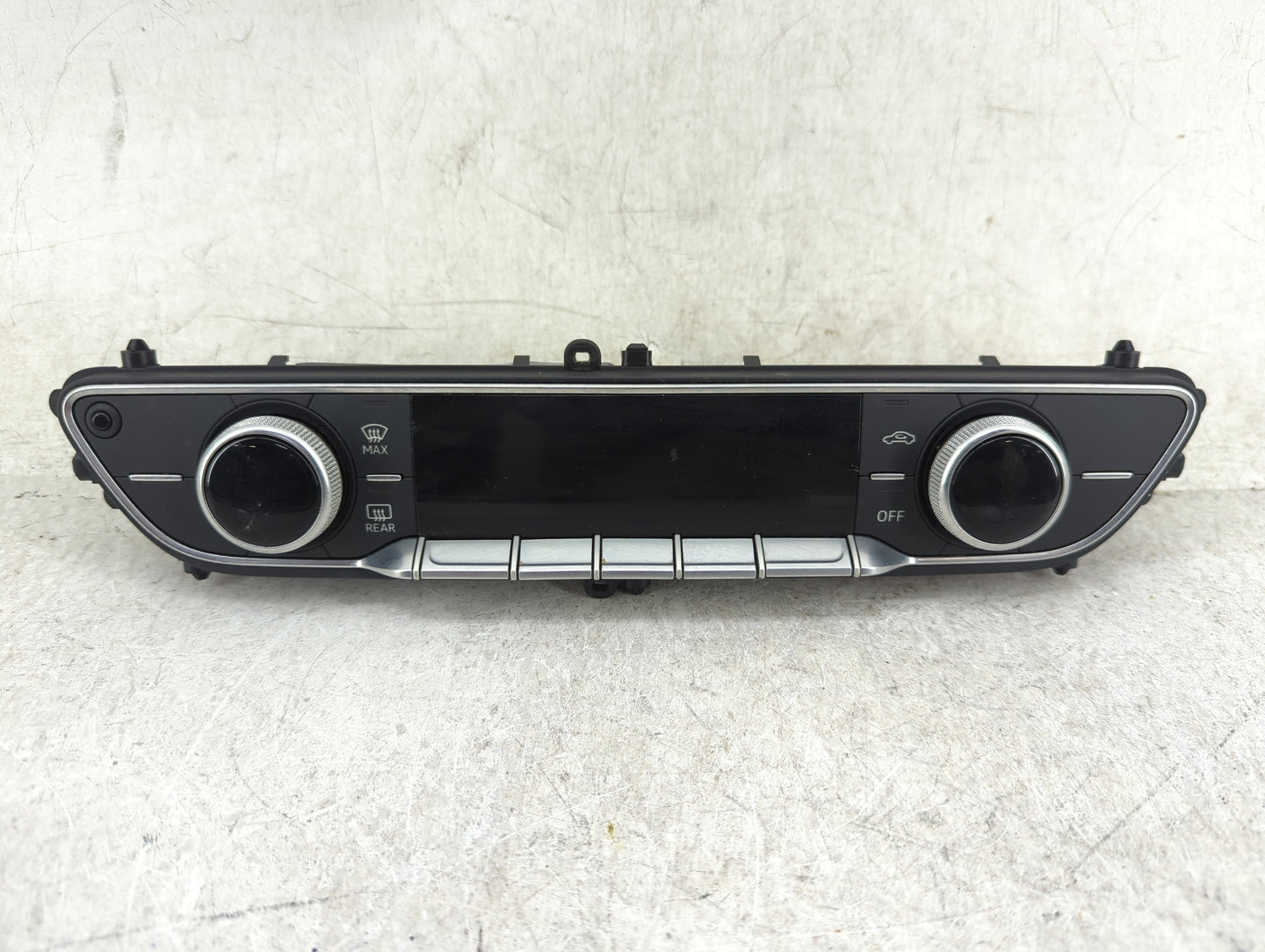 2017-2019 Audi A4 Climate Control Module Temperature AC/Heater Replacement P/N:8W0820043F Fits Fits 2017 2018 2019 OEM Used 