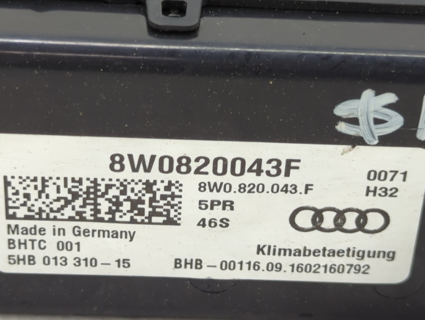 2017-2019 Audi A4 Climate Control Module Temperature AC/Heater Replacement P/N:8W0820043F Fits Fits 2017 2018 2019 OEM Used 