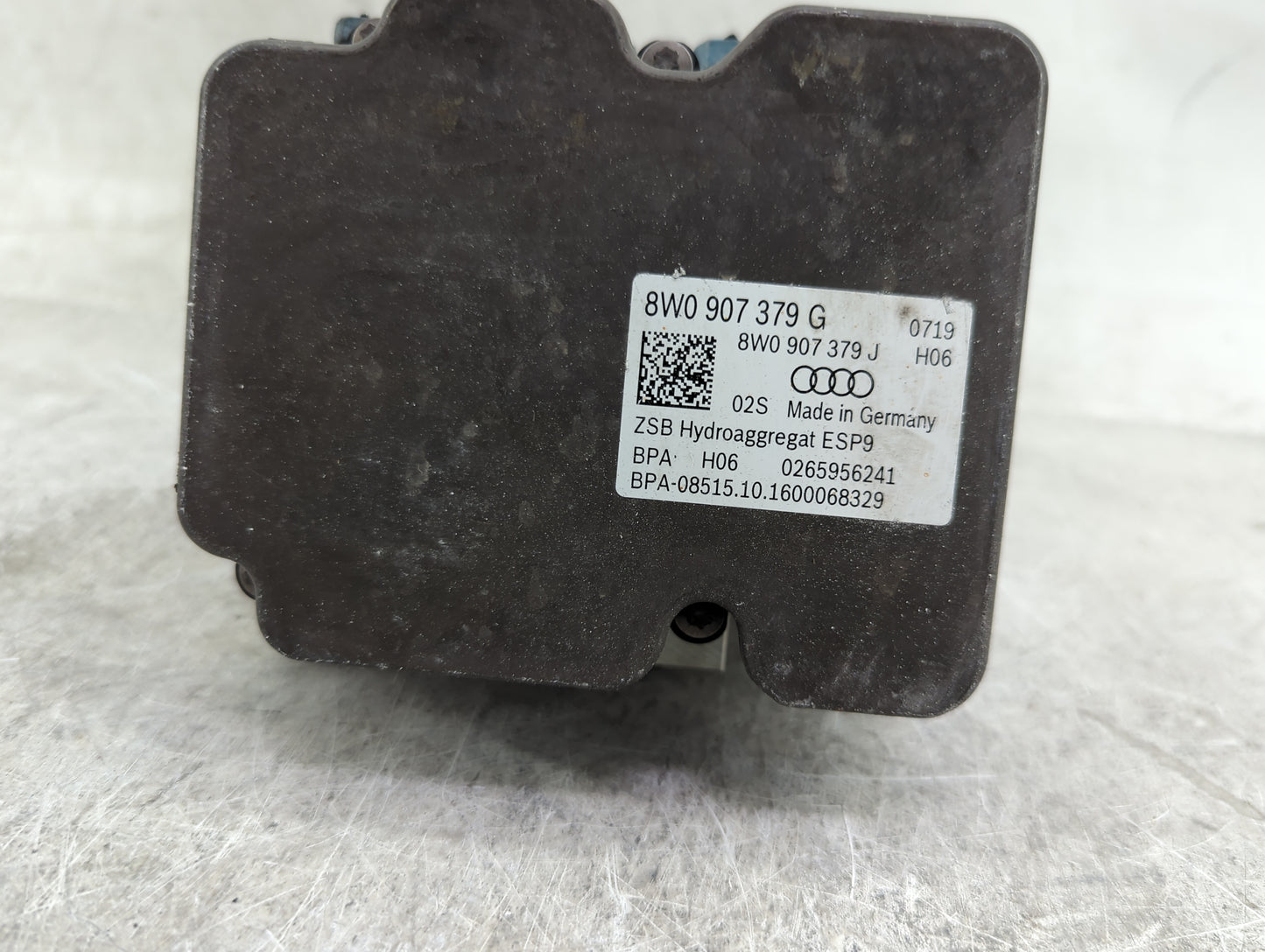 2017-2019 Audi A4 ABS Pump Control Module Replacement P/N:8W0907379G 8W0907379J, 0265956241 Fits Fits 2017 2018 2019 OEM Use