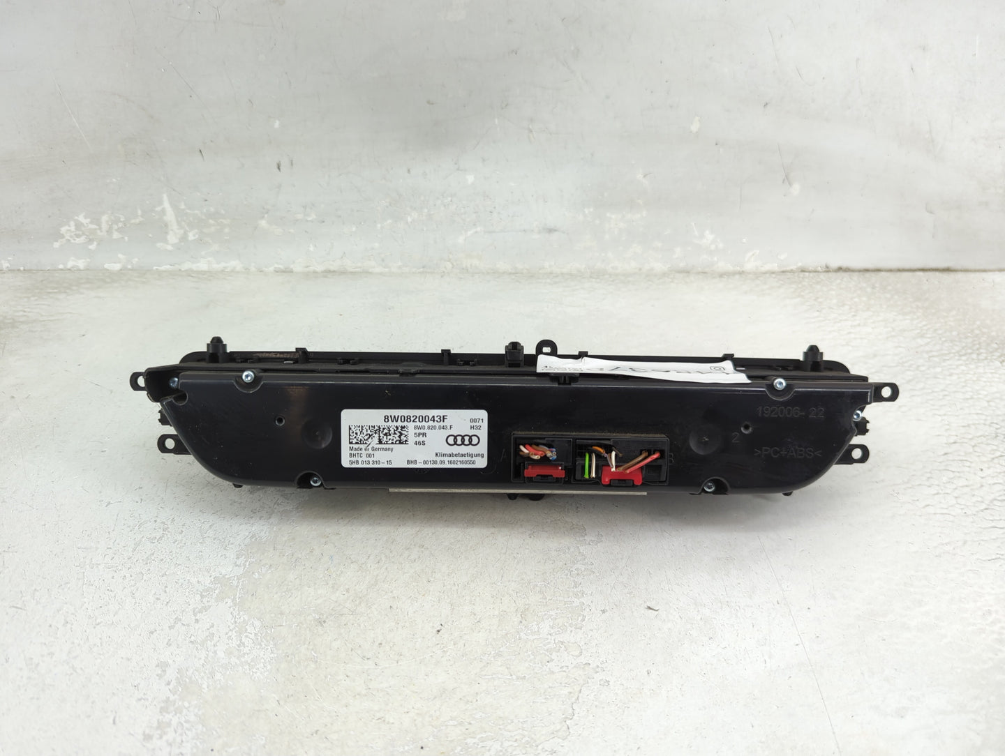 2017-2019 Audi A4 Climate Control Module Temperature AC/Heater Replacement P/N:8W0820043F 8W0.820.043.F Fits Fits 2017 2018 