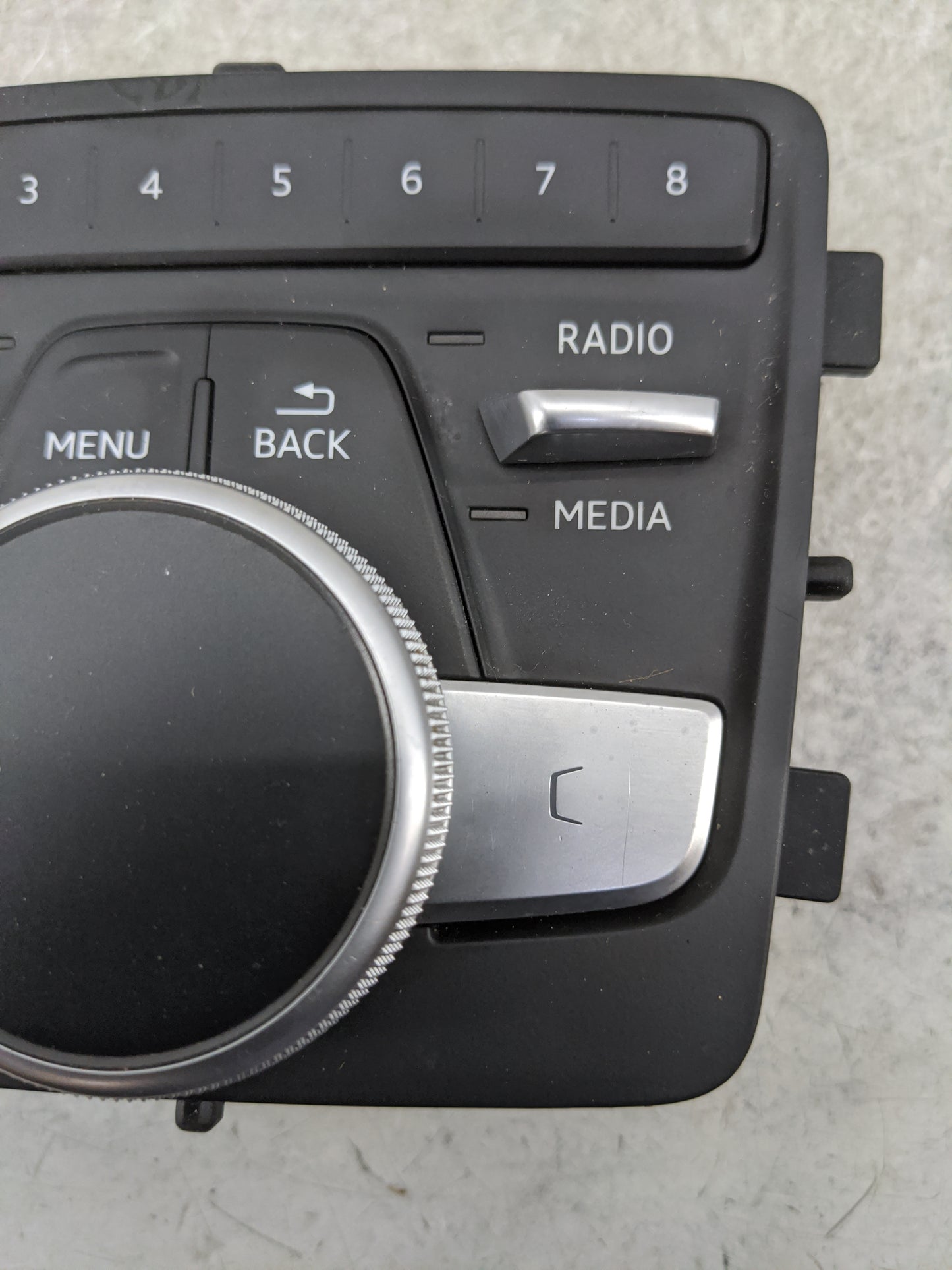 2017-2019 Audi A4 Radio AM FM Cd Player Receiver Replacement P/N:8W0919614T 8W0.919.614.T Fits Fits 2017 2018 2019 OEM Used 