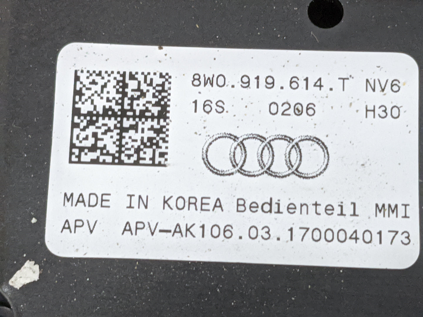 2017-2019 Audi A4 Radio AM FM Cd Player Receiver Replacement P/N:8W0919614T 8W0.919.614.T Fits Fits 2017 2018 2019 OEM Used 