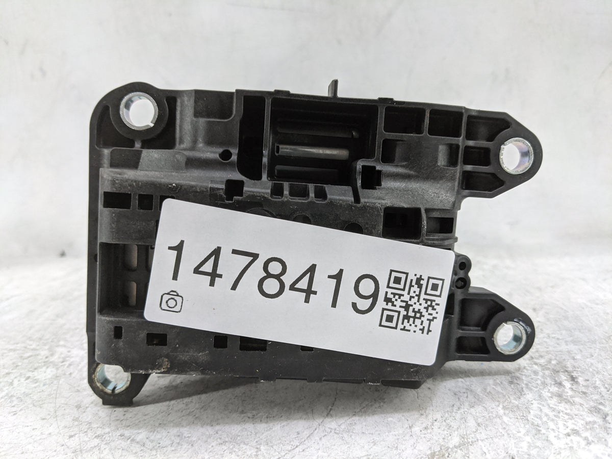 2017 Audi A4 Floor Console Assembly Shifter Black - Oemusedautoparts1.com