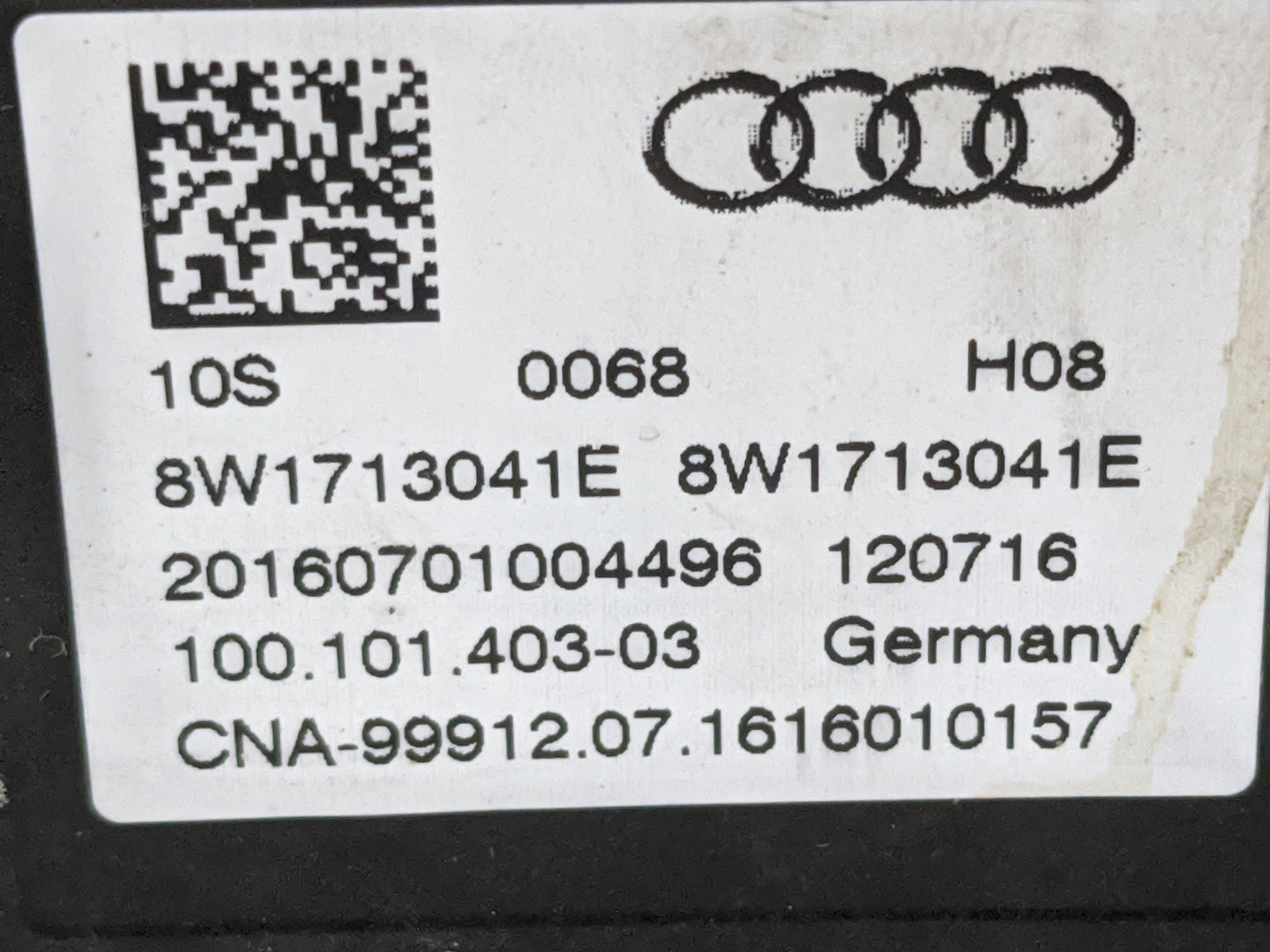 2017 Audi A4 Floor Console Assembly Shifter Black - Oemusedautoparts1.com