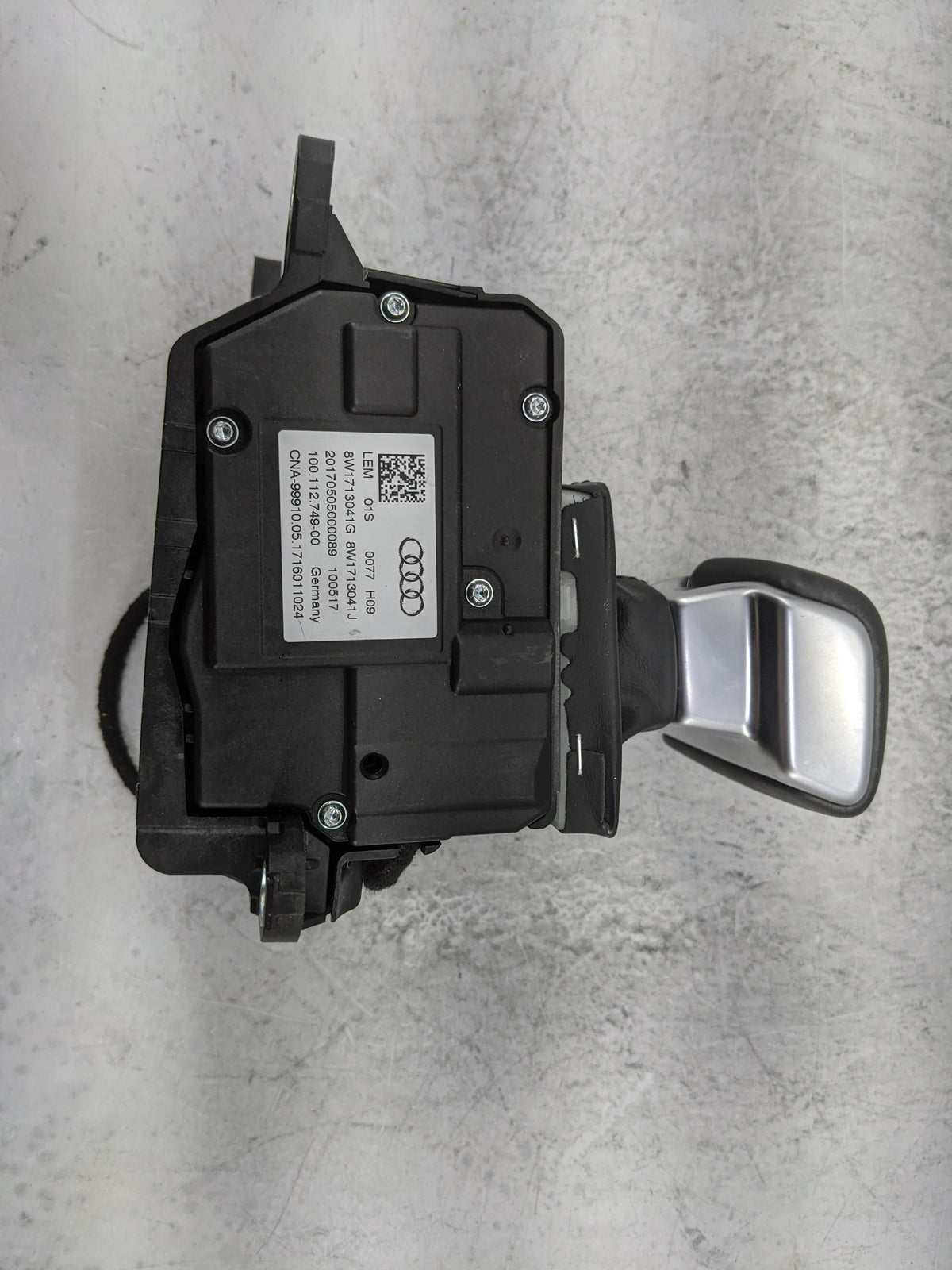 2017 Audi A4 Floor Console Assembly Shifter 1478543 - Oemusedautoparts1.com