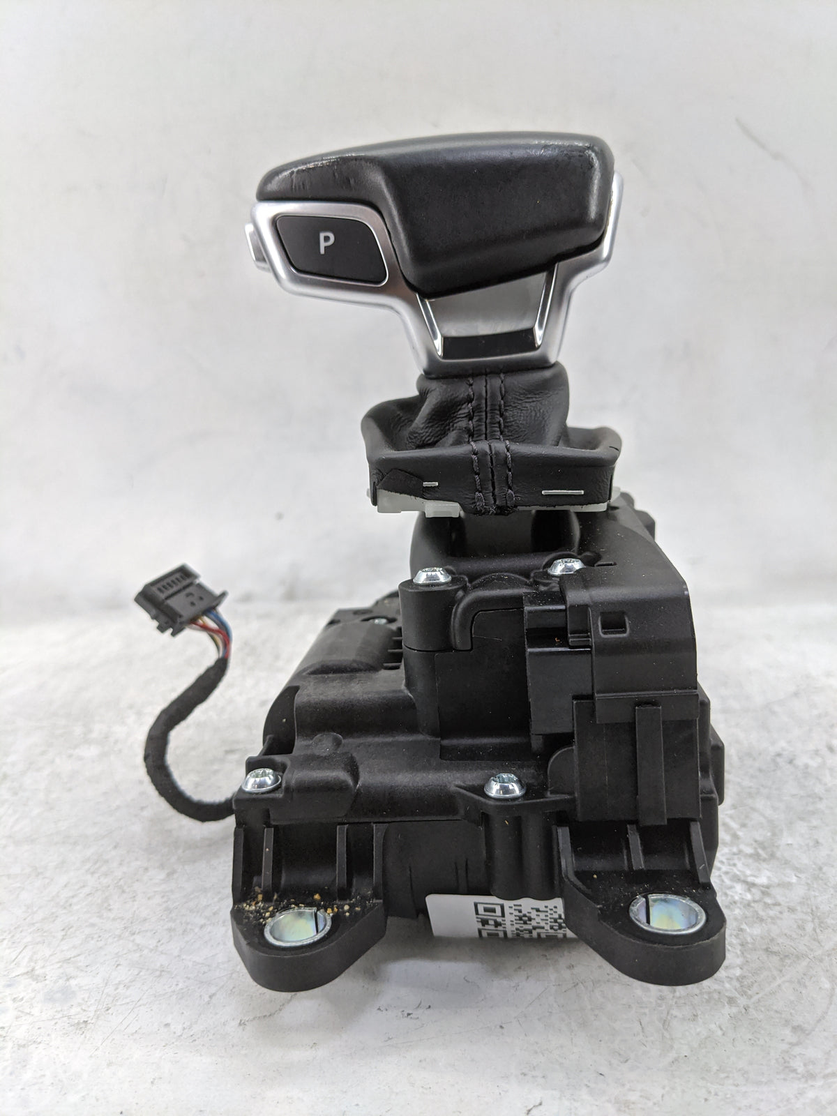 2017 Audi A4 Floor Console Assembly Shifter 1478613 - Oemusedautoparts1.com