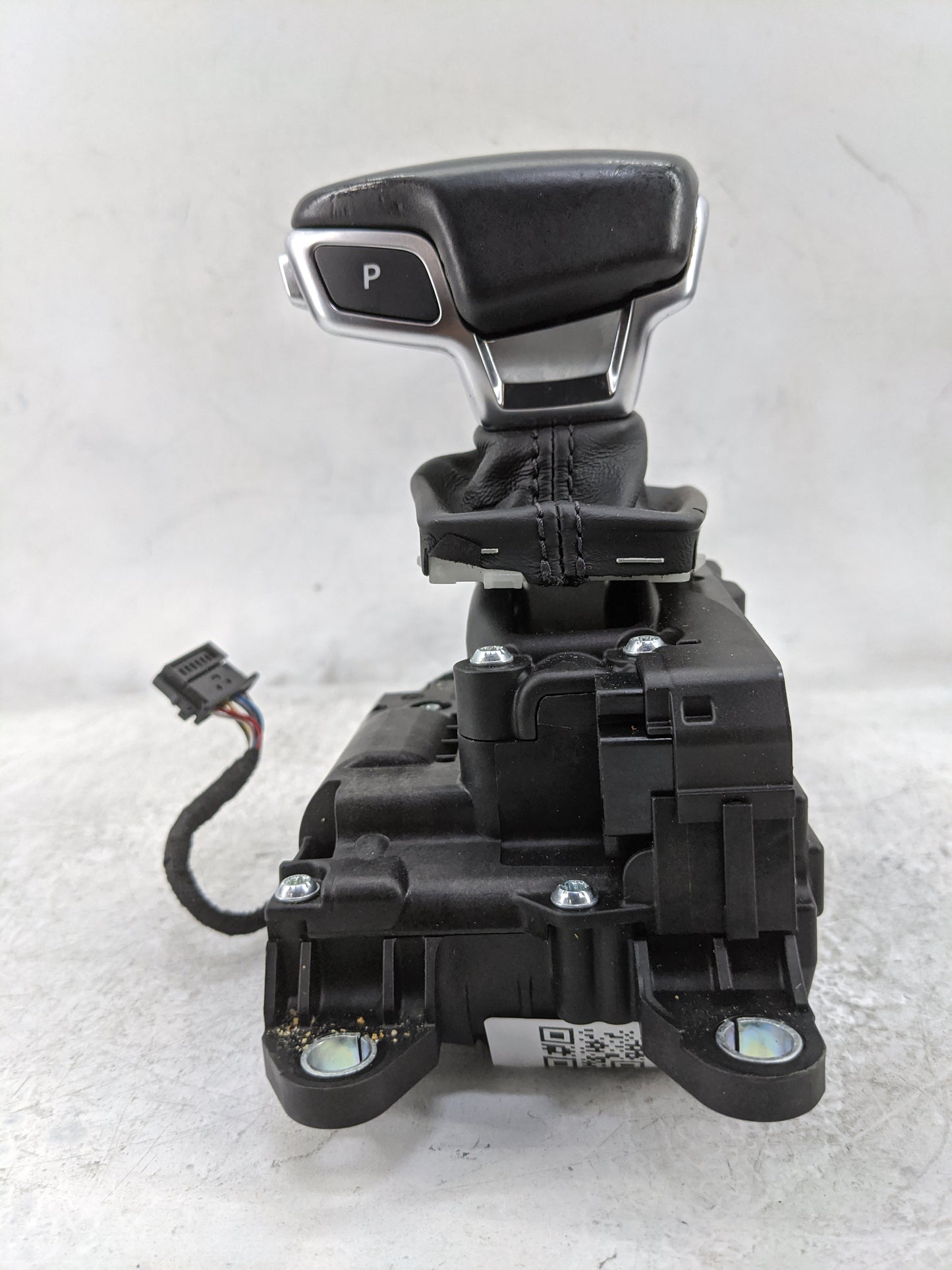2017 Audi A4 Floor Console Assembly Shifter 1478613 - Oemusedautoparts1.com