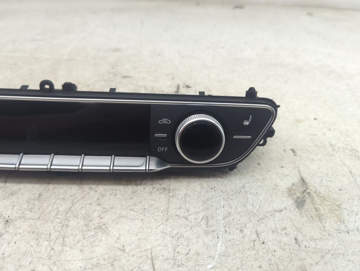 2017-2019 Audi A4 Climate Control Module Temperature AC/Heater Replacement P/N:8W0820043G 5HB 013 310-16 Fits OEM Used Auto 