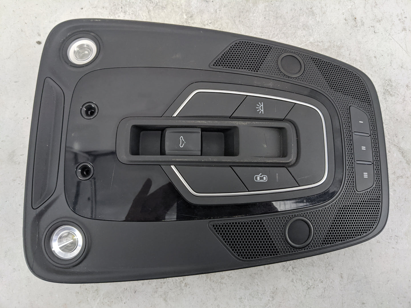 2017-2018 Audi A4 Overhead Roof Console Black - Oemusedautoparts1.com