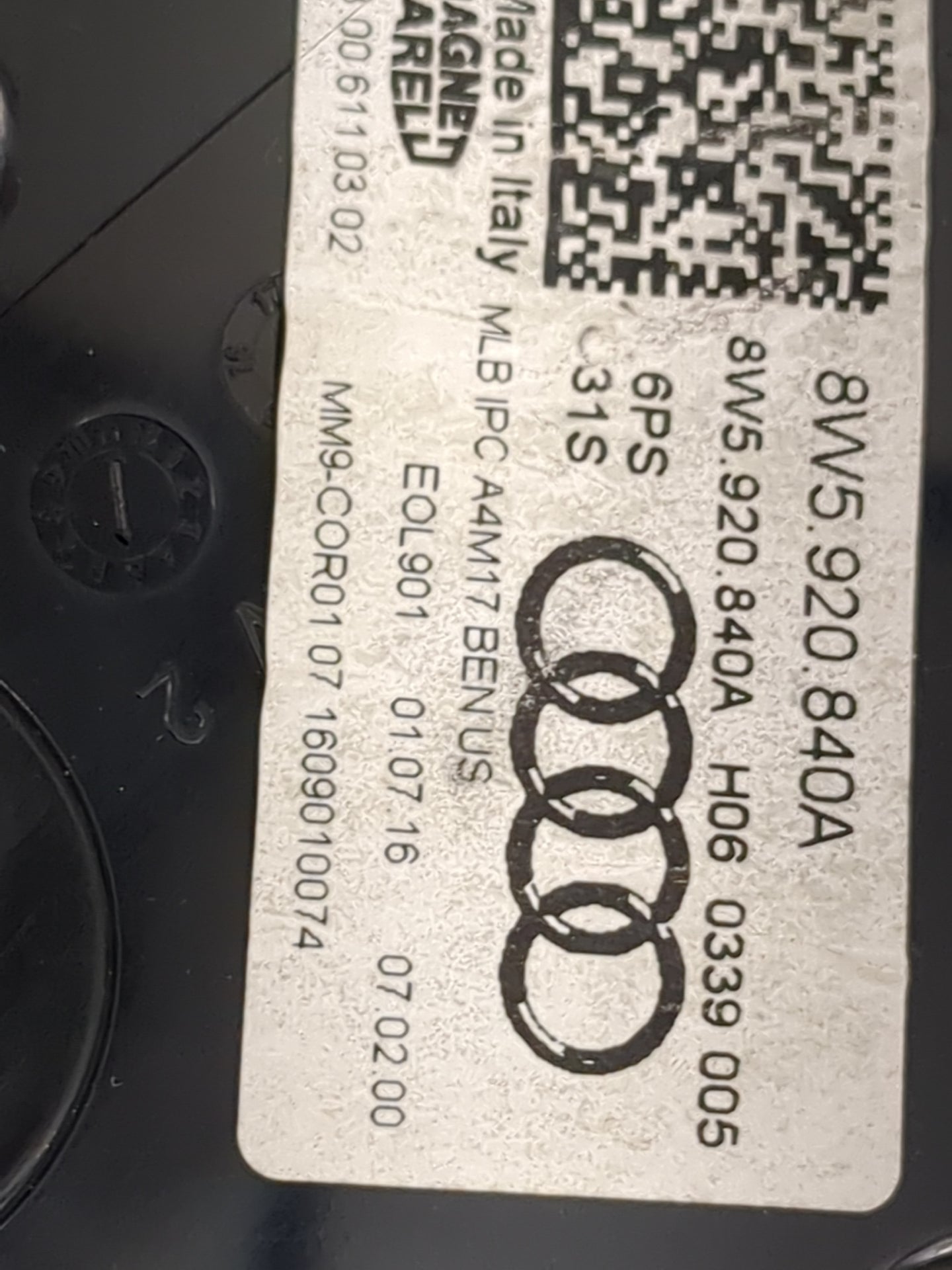 2017-2019 Audi A4 Instrument Cluster Speedometer Gauges P/N:8W5920840A 8W5.920.840A, H06, 0339005 Miles: Fits Fits 2017 2018