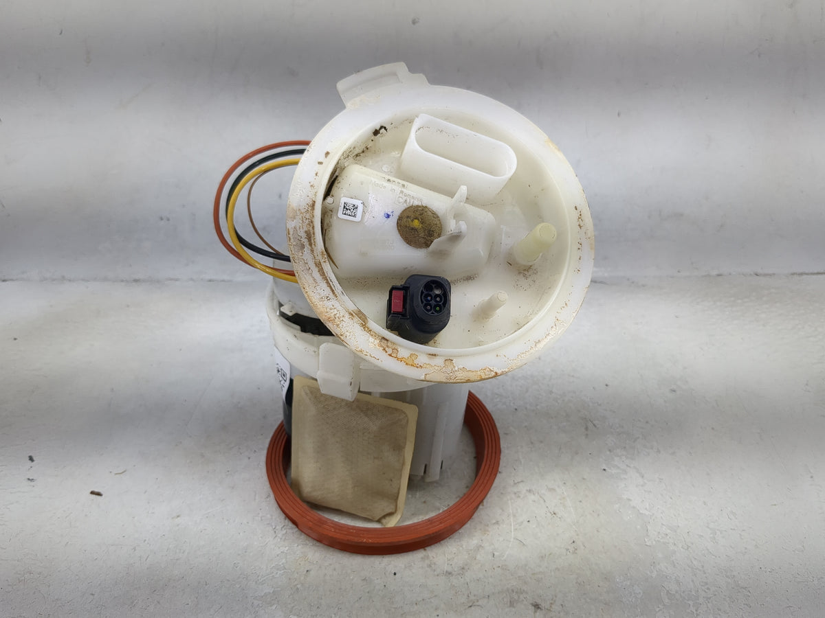 2017-2017 Audi A4 Electrical Gas Fuel Pump Assembly - Oemusedautoparts1.com