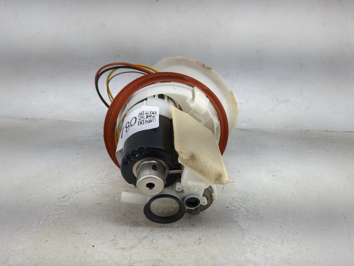 2017-2017 Audi A4 Electrical Gas Fuel Pump Assembly - Oemusedautoparts1.com