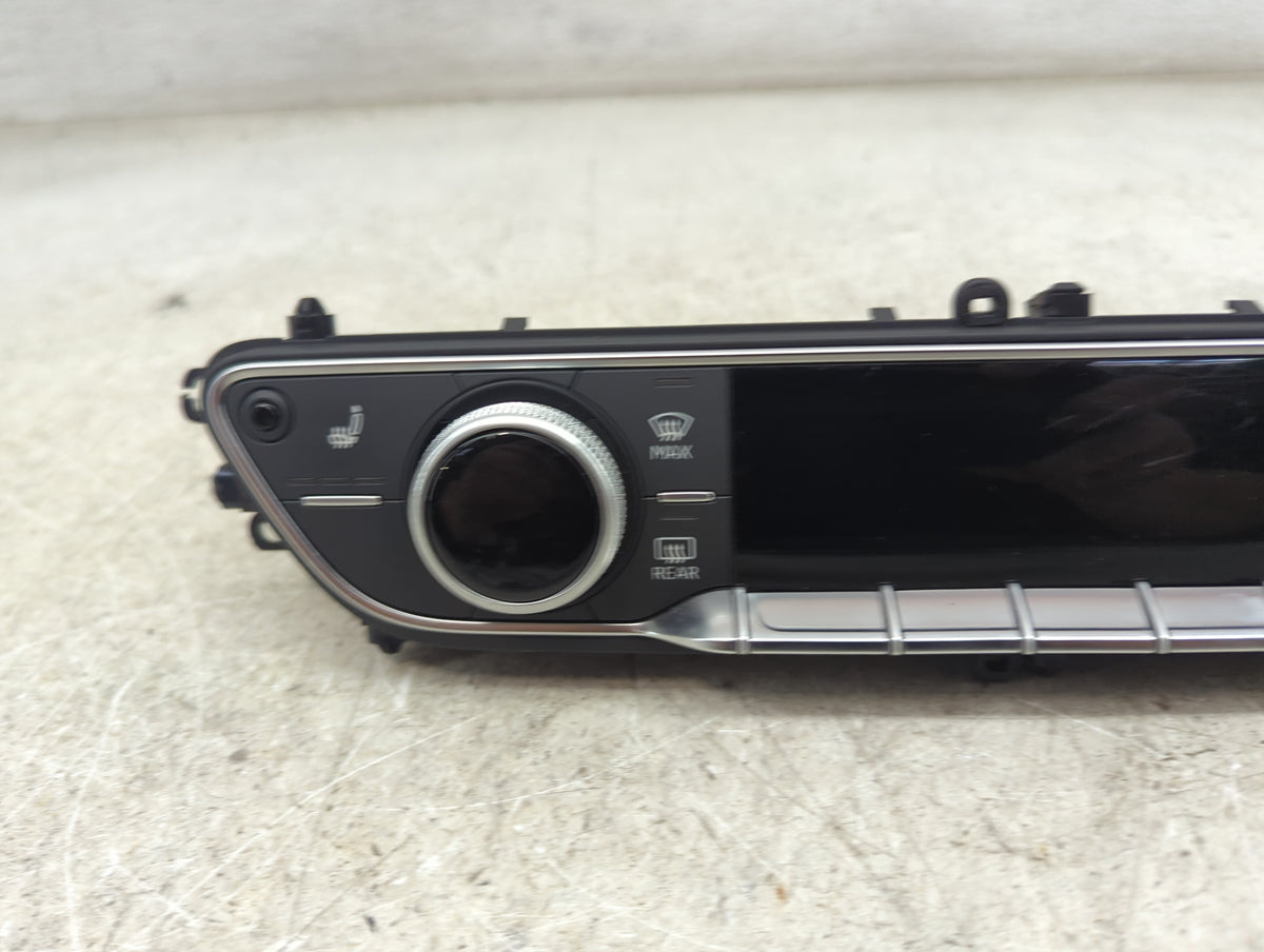 2017-2019 Audi A4 Climate Control Module Temperature AC/Heater Replacement P/N:8W0820043T 5HB01347911 Fits OEM Used Auto Par