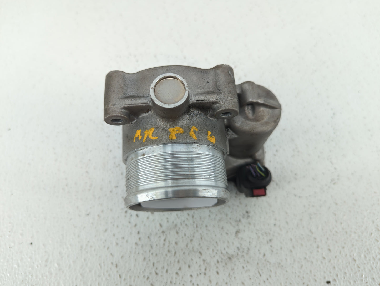 2017 Audi A4 Throttle Body P/N:06K 133 062 M Fits OEM Used Auto Parts - Oemusedautoparts1.com
