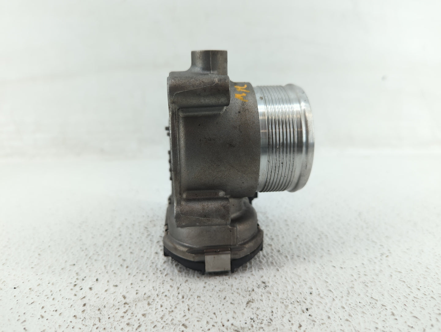 2017 Audi A4 Throttle Body P/N:06K 133 062 M Fits OEM Used Auto Parts - Oemusedautoparts1.com