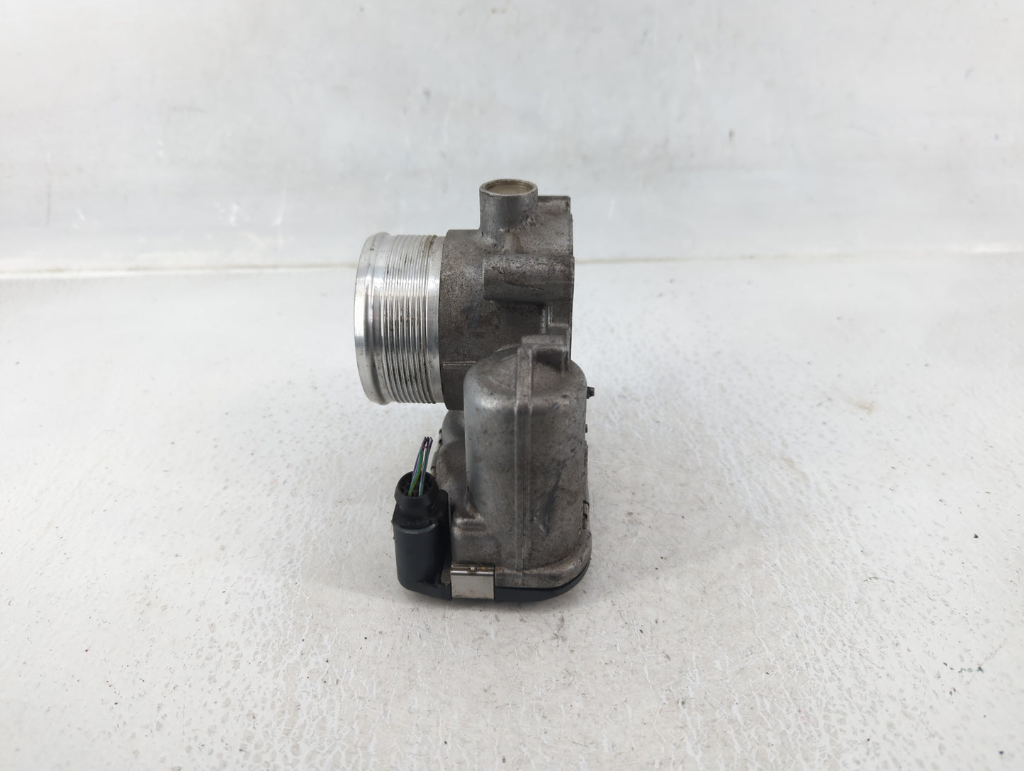 2017-2020 Audi A4 Throttle Body P/N:06K 133 062 M Fits Fits 2017 2018 2019 2020 2021 2022 OEM Used Auto Parts - Oemusedautop