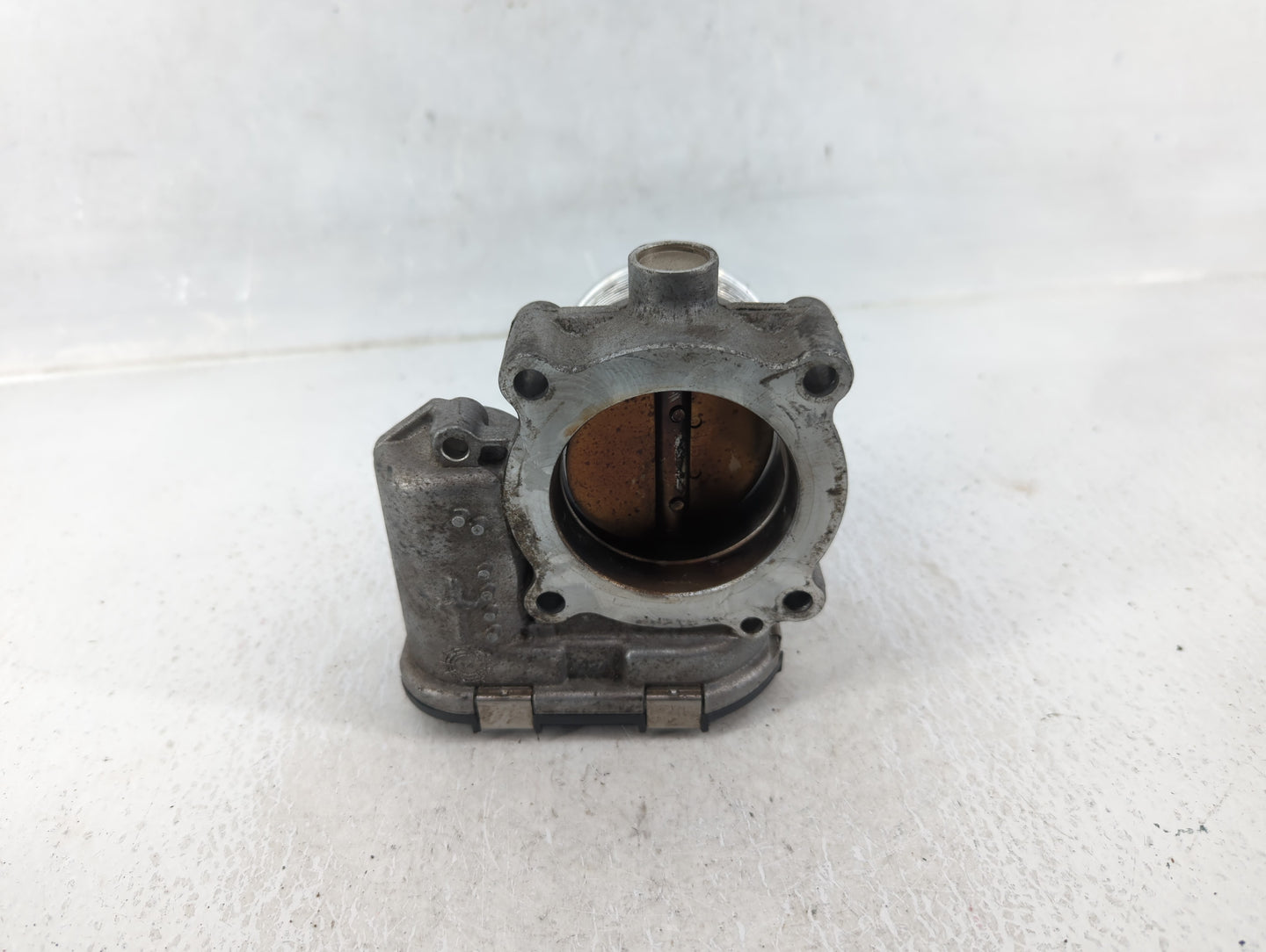 2017-2020 Audi A4 Throttle Body P/N:06K 133 062 M Fits Fits 2017 2018 2019 2020 2021 2022 OEM Used Auto Parts - Oemusedautop