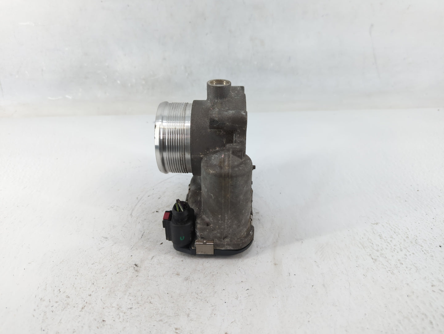 2017-2020 Audi A4 Throttle Body P/N:06K 133 062 M Fits Fits 2017 2018 2019 2020 2021 2022 OEM Used Auto Parts - Oemusedautop