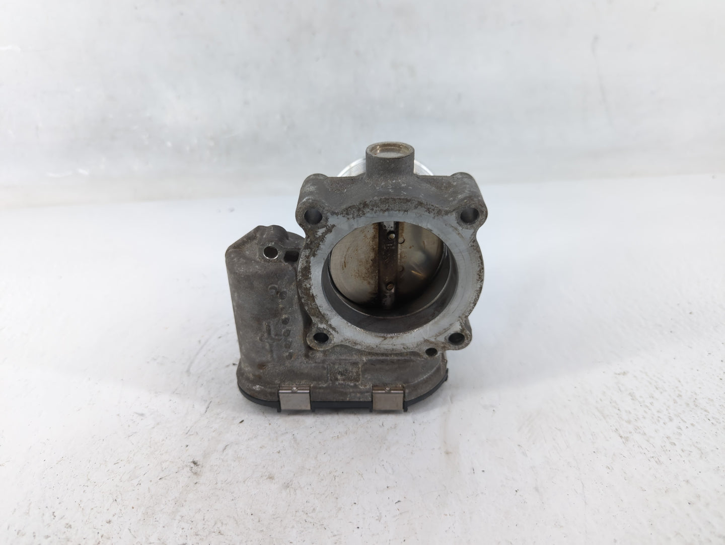 2017-2020 Audi A4 Throttle Body P/N:06K 133 062 M Fits Fits 2017 2018 2019 2020 2021 2022 OEM Used Auto Parts - Oemusedautop