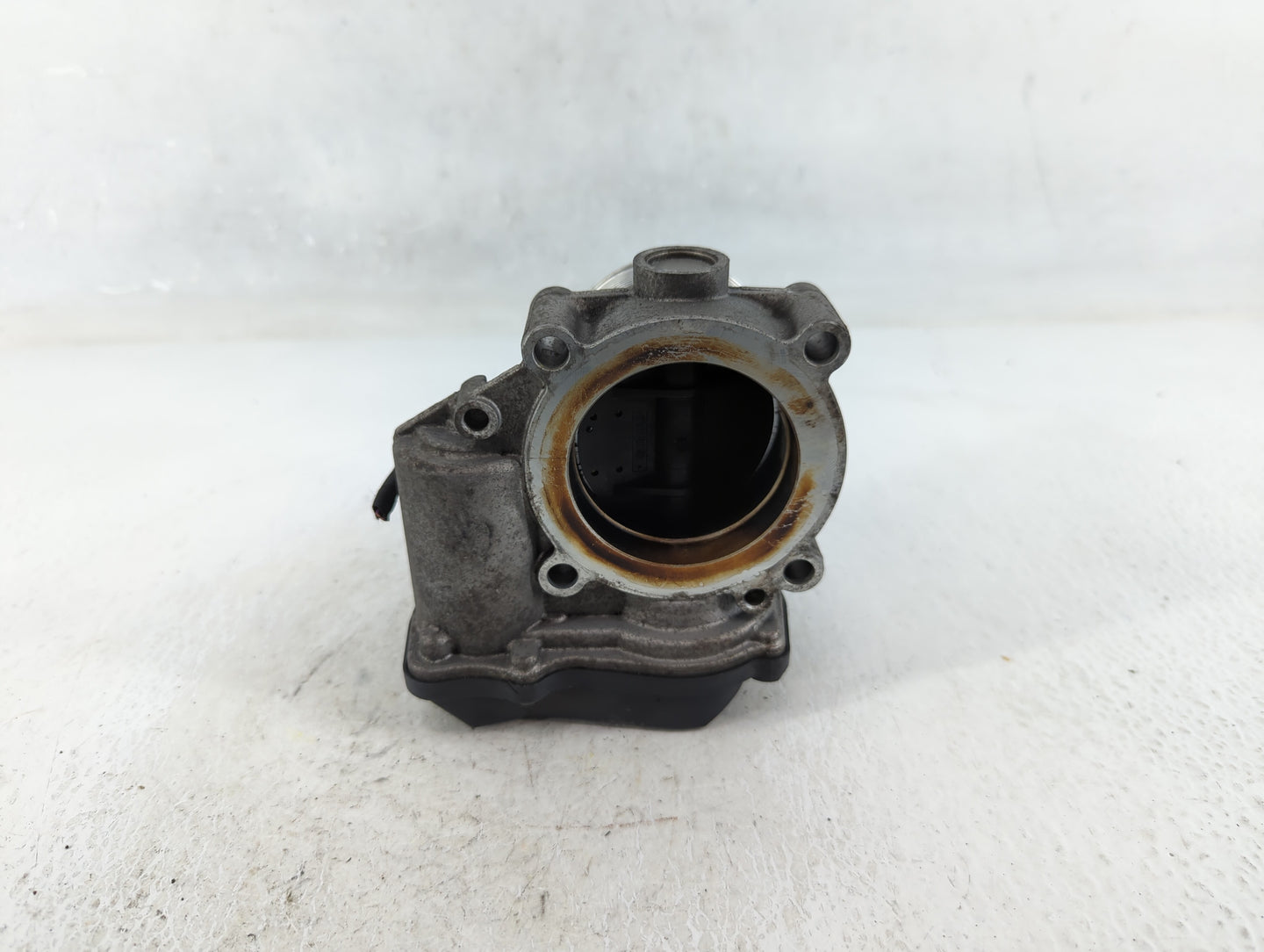 2010-2017 Audi A5 Throttle Body P/N:06F 133 062 Q Fits OEM Used Auto Parts - Oemusedautoparts1.com