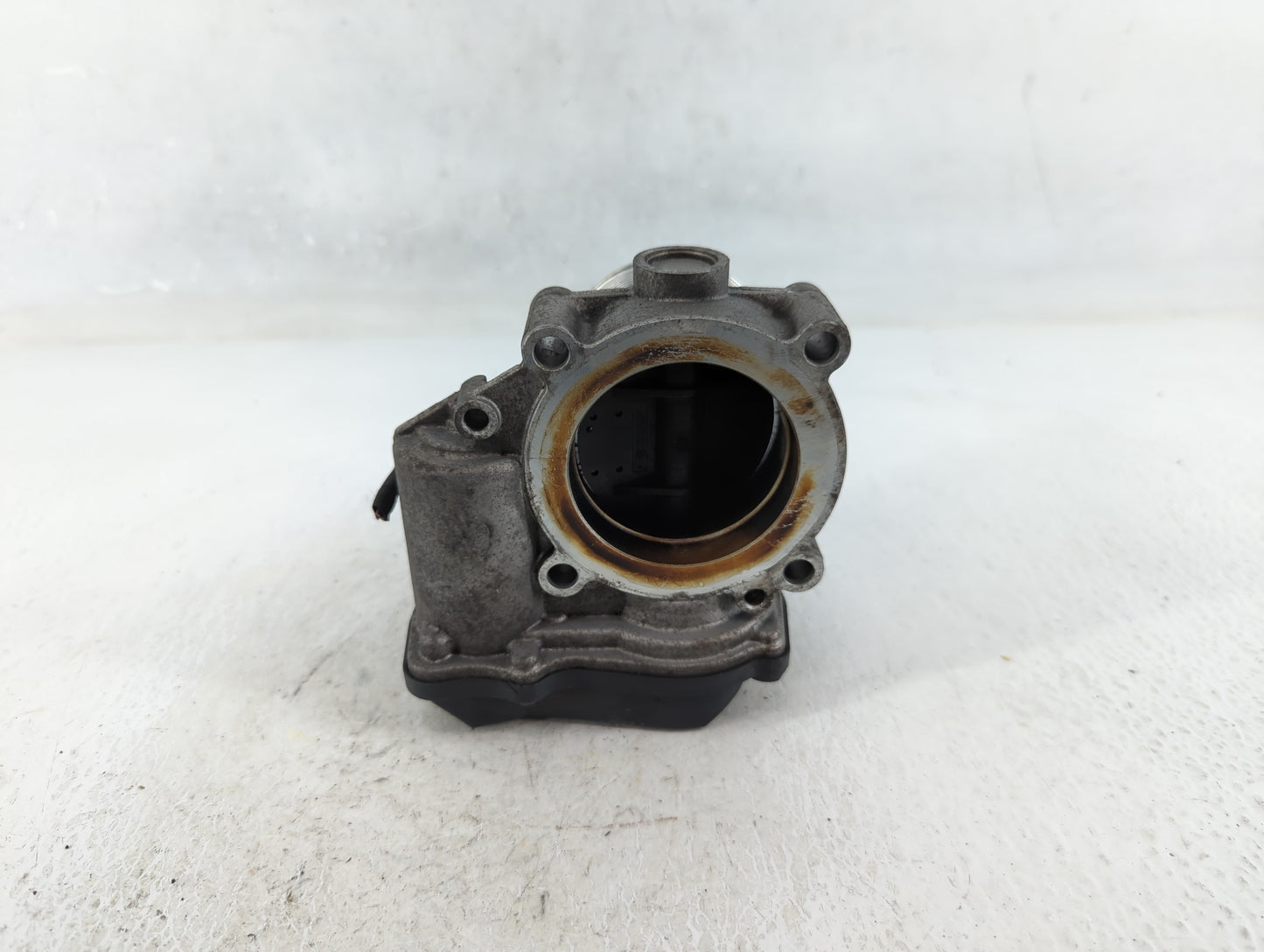 2010-2017 Audi A5 Throttle Body P/N:06F 133 062 Q Fits OEM Used Auto Parts - Oemusedautoparts1.com