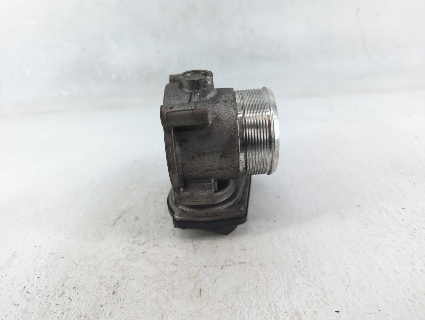 2010-2017 Audi A5 Throttle Body P/N:06F 133 062 Q Fits OEM Used Auto Parts - Oemusedautoparts1.com