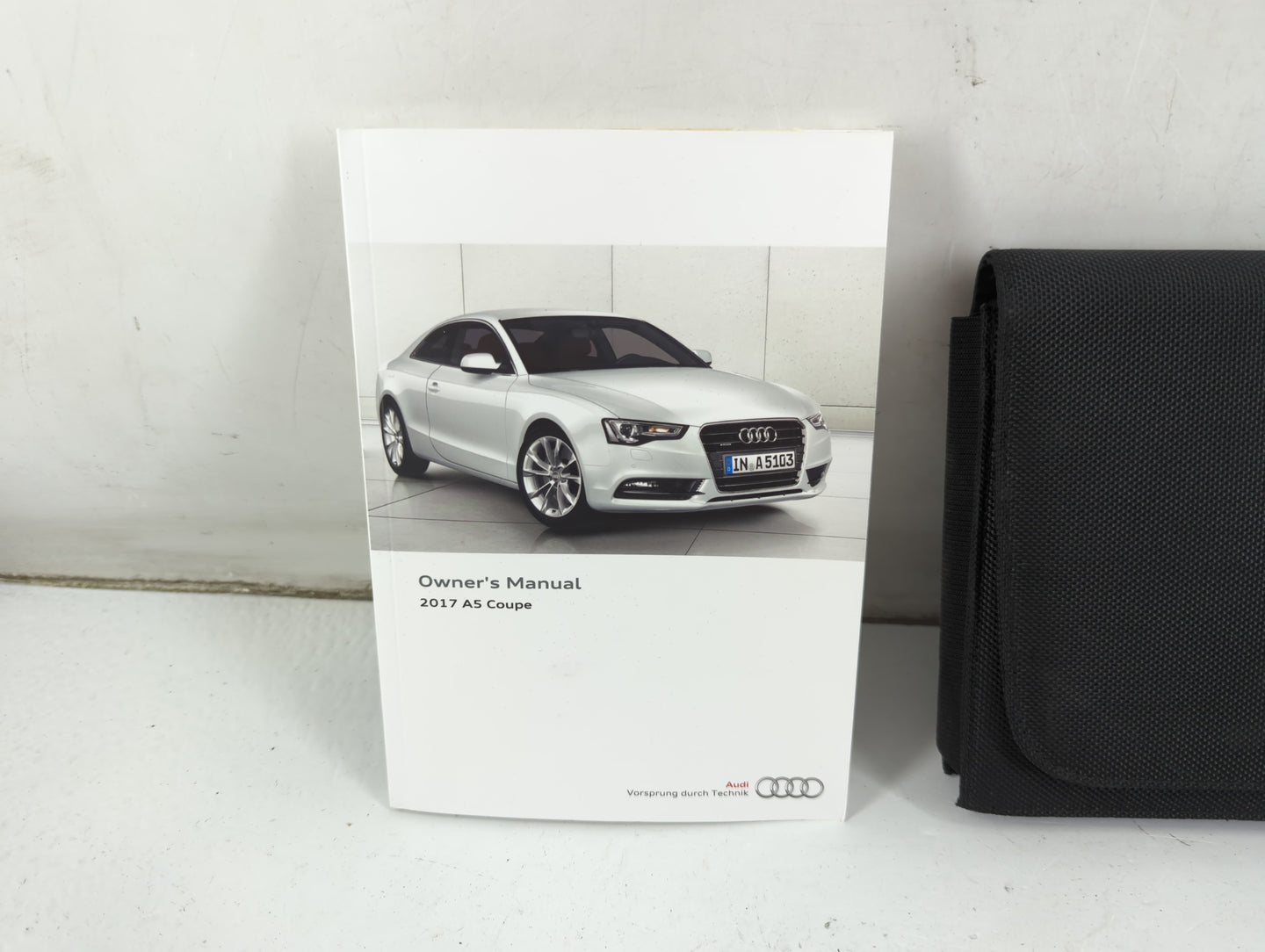 2017 Audi A5 Owners Manual Book Guide P/N:8T0012721BB OEM Used Auto Parts - Oemusedautoparts1.com