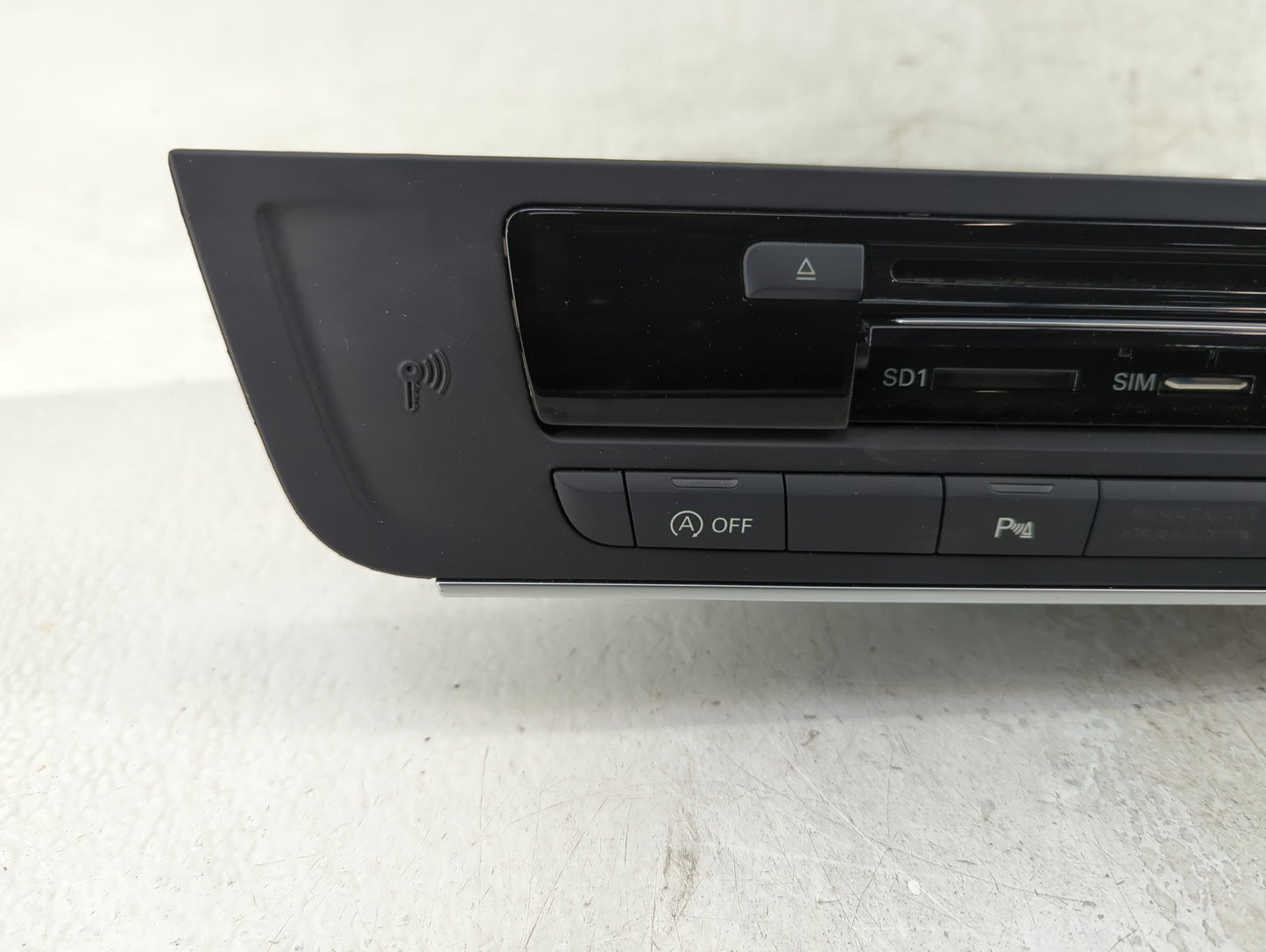 2017 Audi A6 Radio AM FM Cd Player Receiver Replacement P/N:4G1 035 025 C Fits OEM Used Auto Parts - Oemusedautoparts1.com